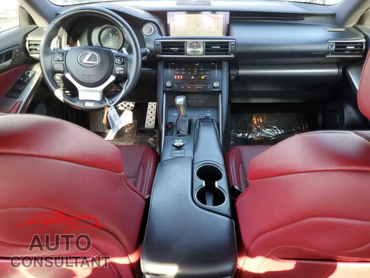 LEXUS IS 2018 - JTHBA1D29J5066363