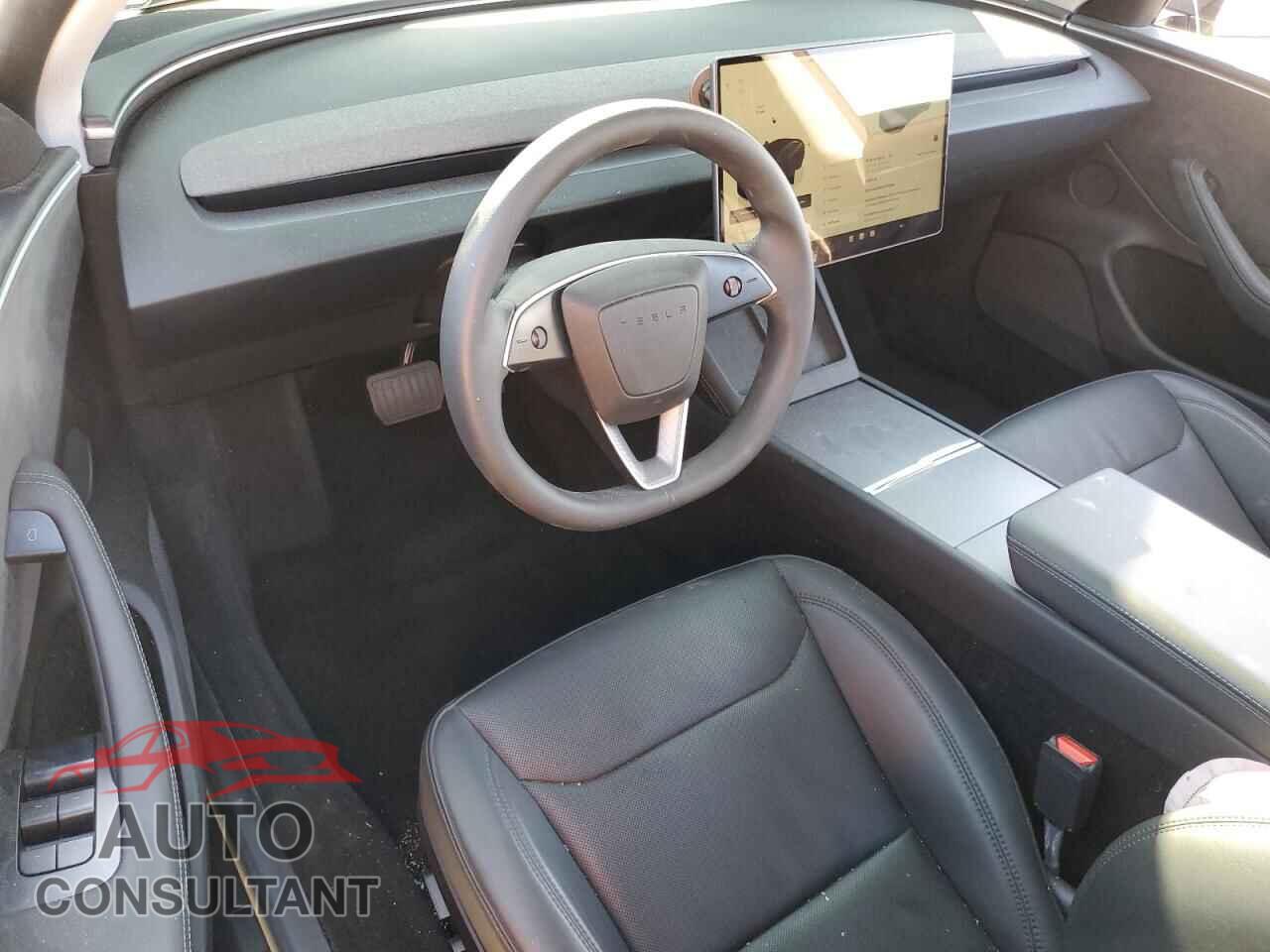 TESLA MODEL 3 2024 - 5YJ3E1EBXRF770848