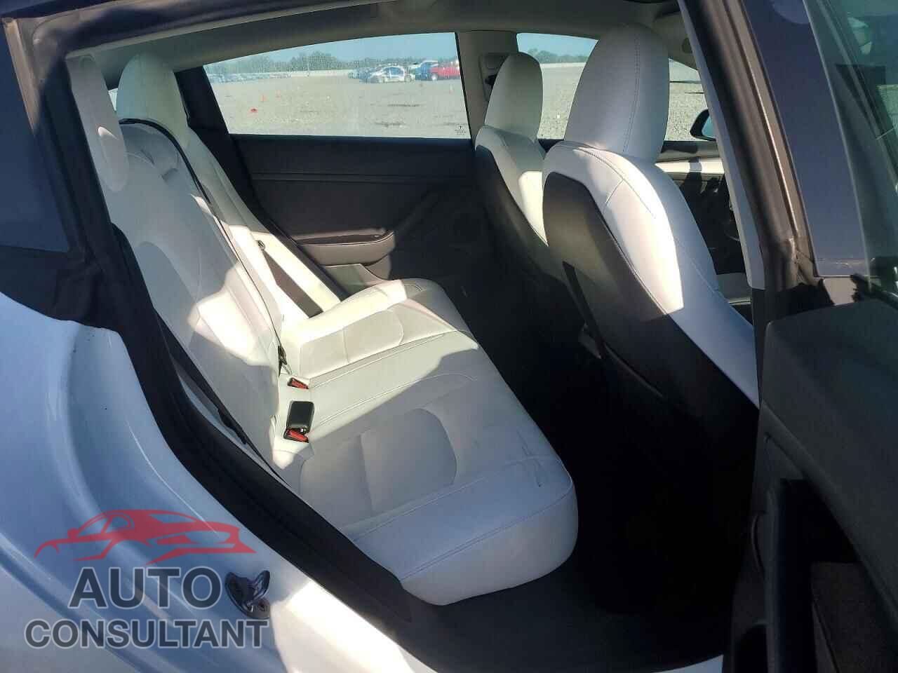 TESLA MODEL 3 2023 - 5YJ3E1EA1PF574432