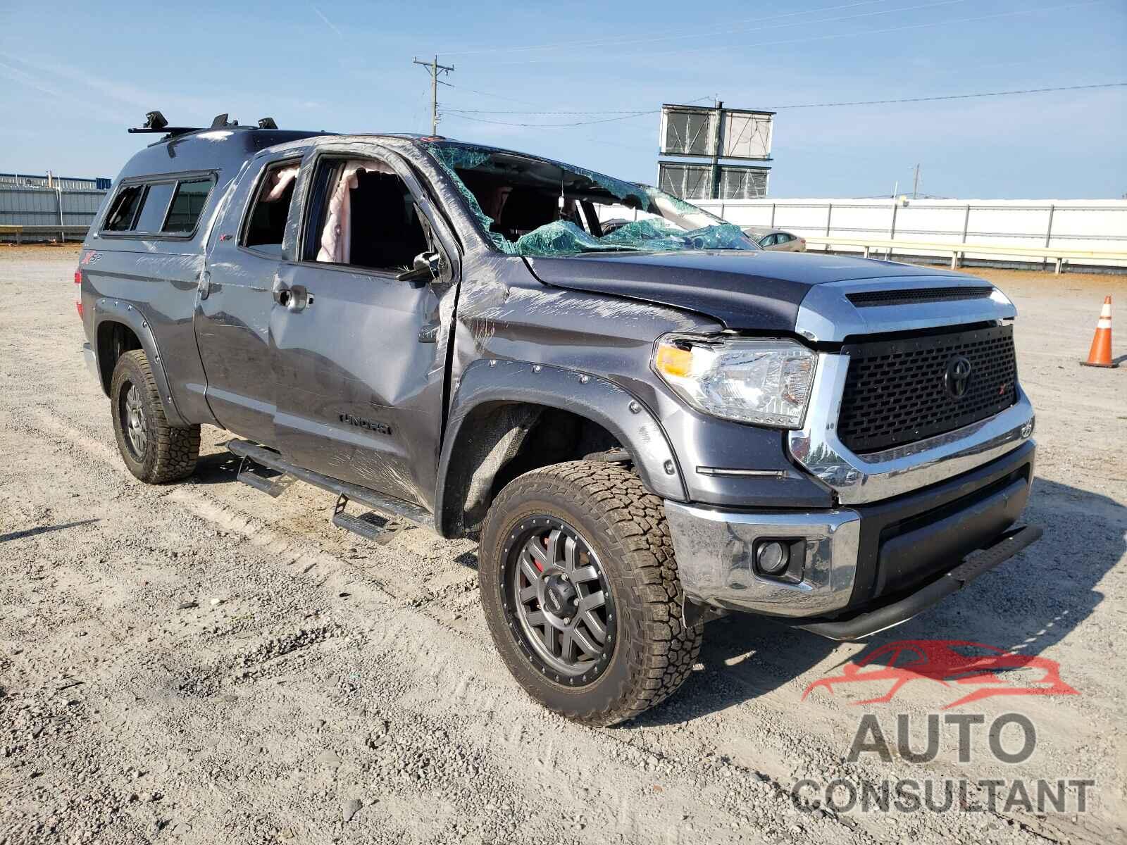 TOYOTA TUNDRA 2017 - 5TFUW5F15HX624831