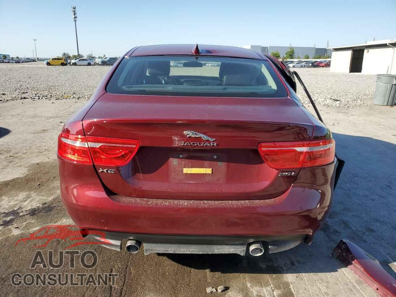 JAGUAR XE 2017 - SAJAR4BG9HA972716