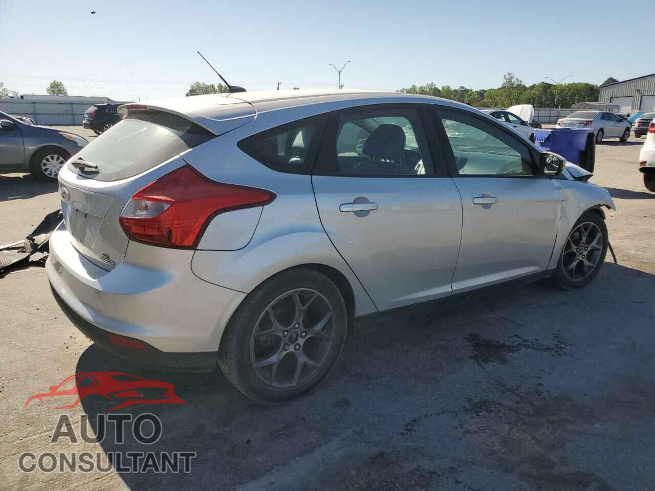 FORD FOCUS 2014 - 1FADP3K20EL320041
