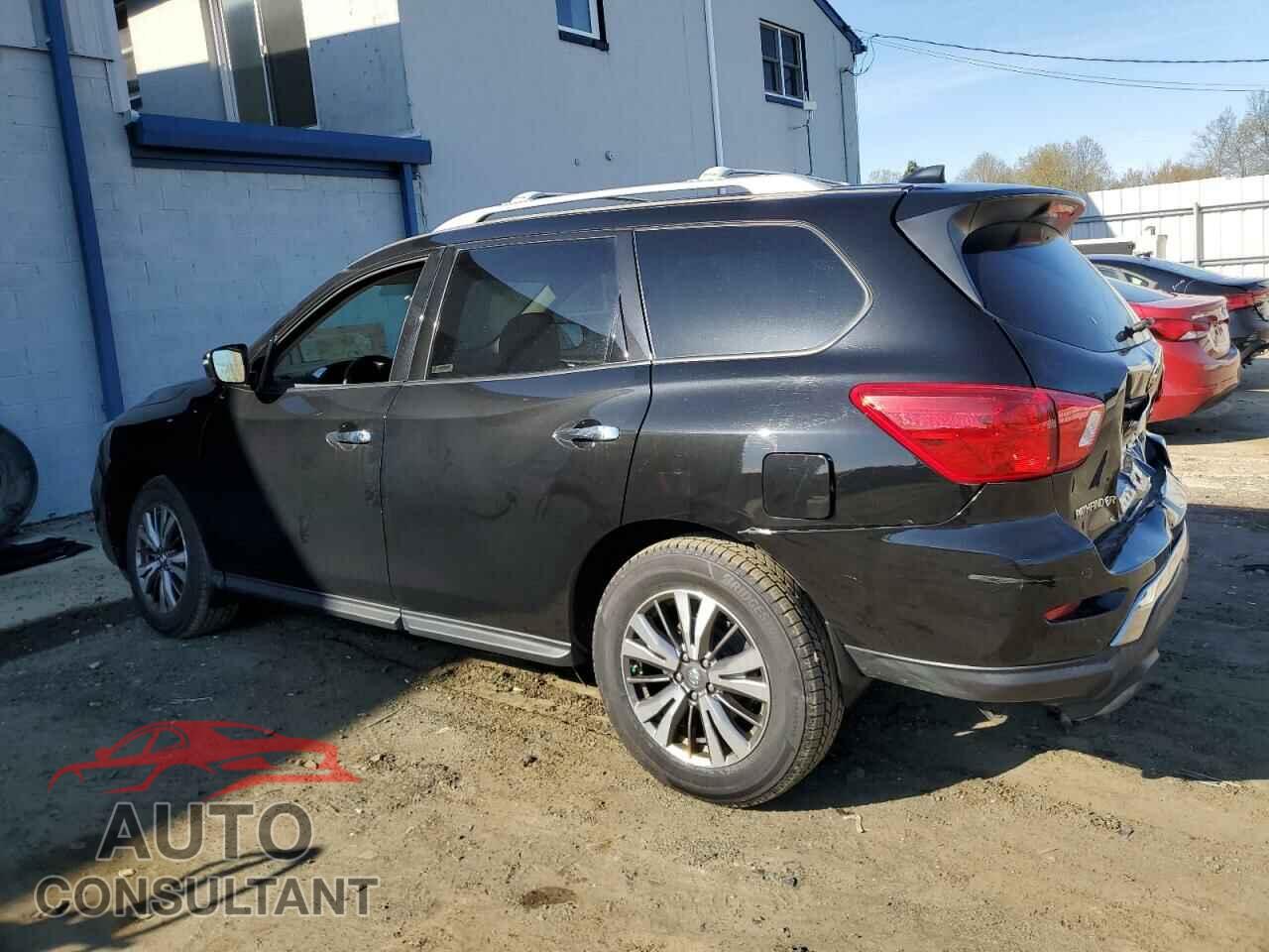 NISSAN PATHFINDER 2019 - 5N1DR2MM5KC593108
