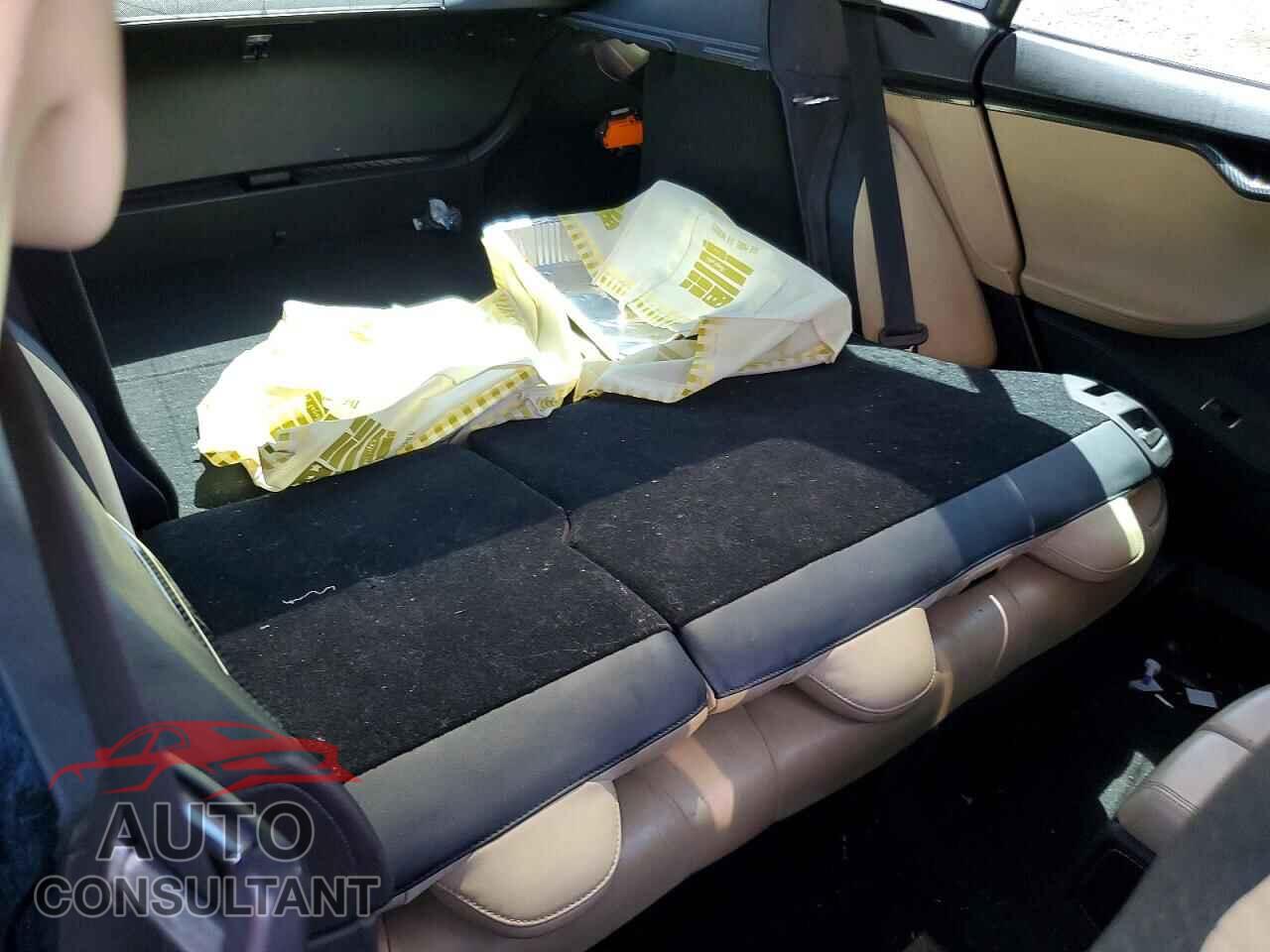 TESLA MODEL S 2014 - 5YJSA1H16EFP35793