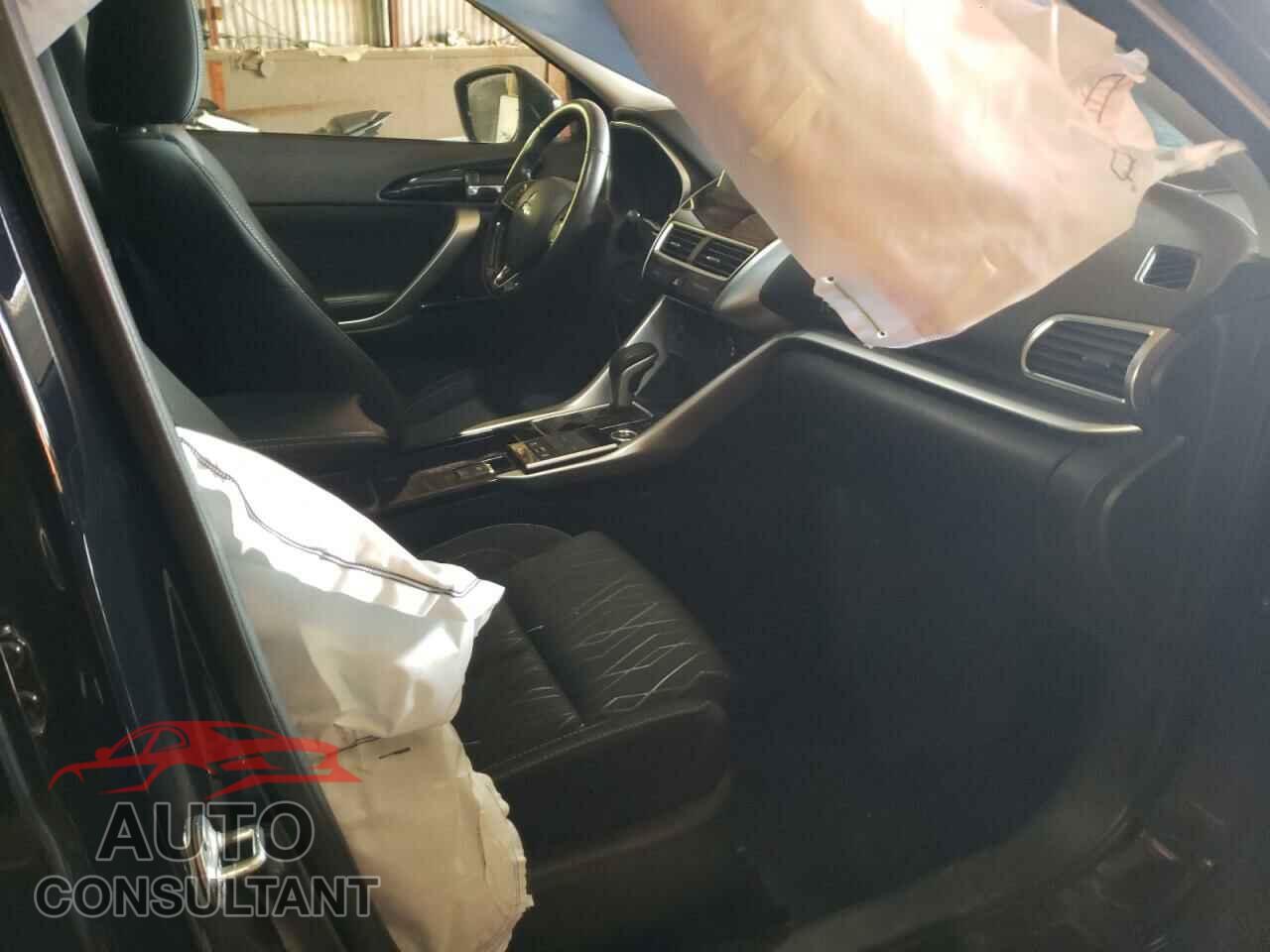 MITSUBISHI ECLIPSE 2018 - JA4AT5AA3JZ038569