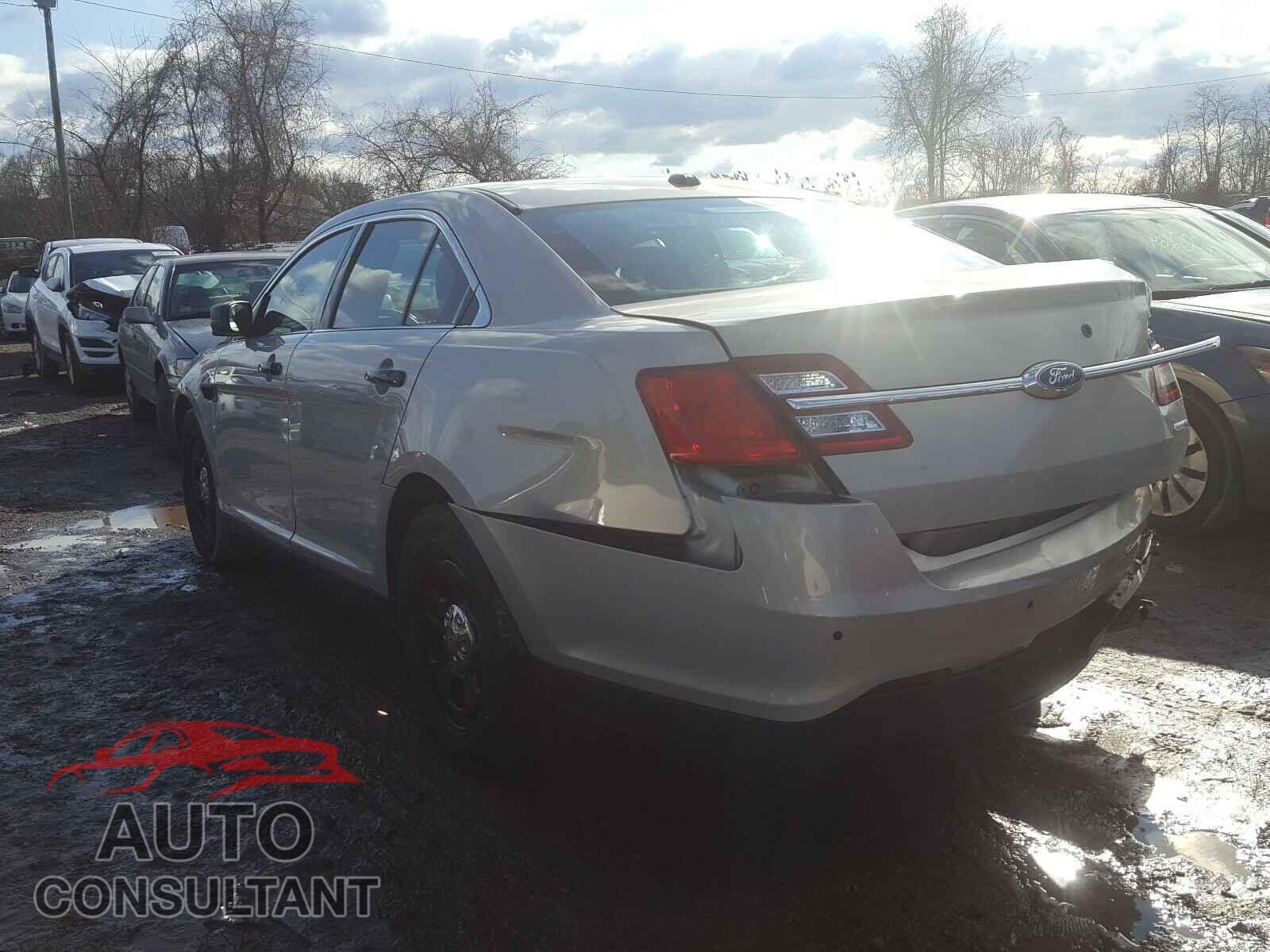 FORD TAURUS 2017 - 1FAHP2MK5HG128085