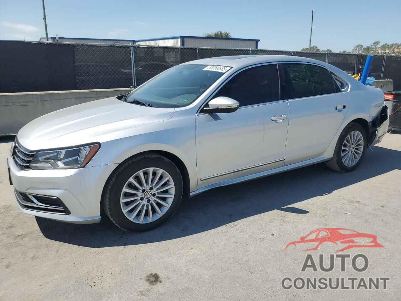 VOLKSWAGEN PASSAT 2017 - 1VWBT7A30HC010987