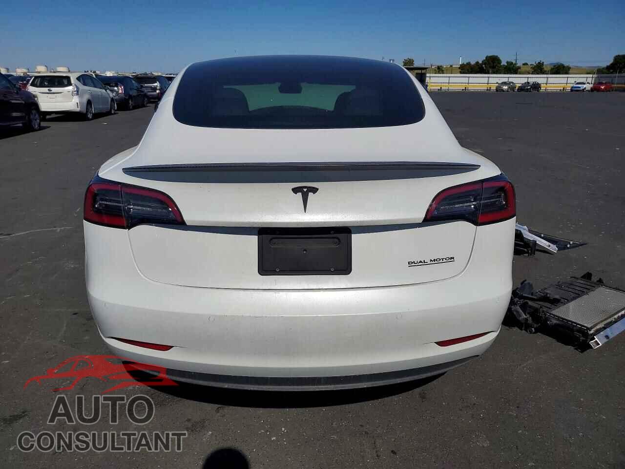 TESLA MODEL 3 2022 - 5YJ3E1EC9NF354454