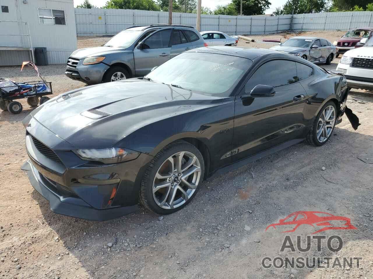 FORD MUSTANG 2018 - 1FA6P8CF8J5184523