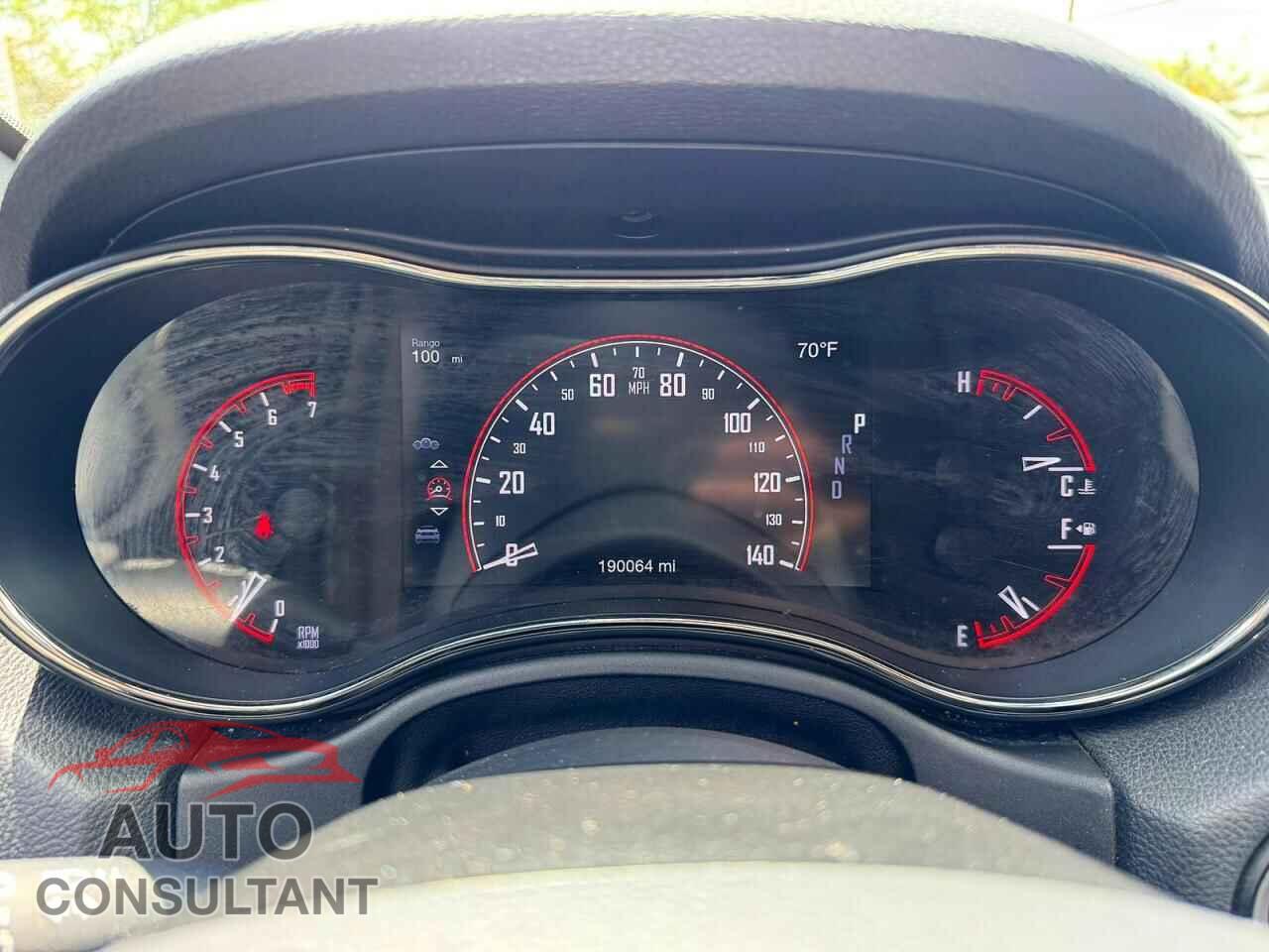 DODGE DURANGO 2019 - 1C4RDJDG1KC605588