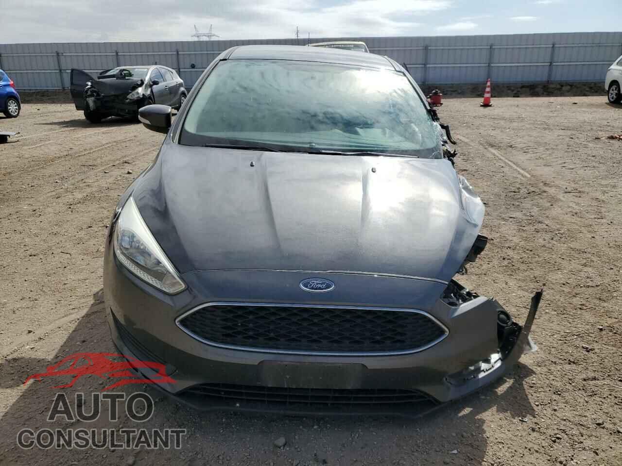 FORD FOCUS 2017 - 1FADP3F24HL244774