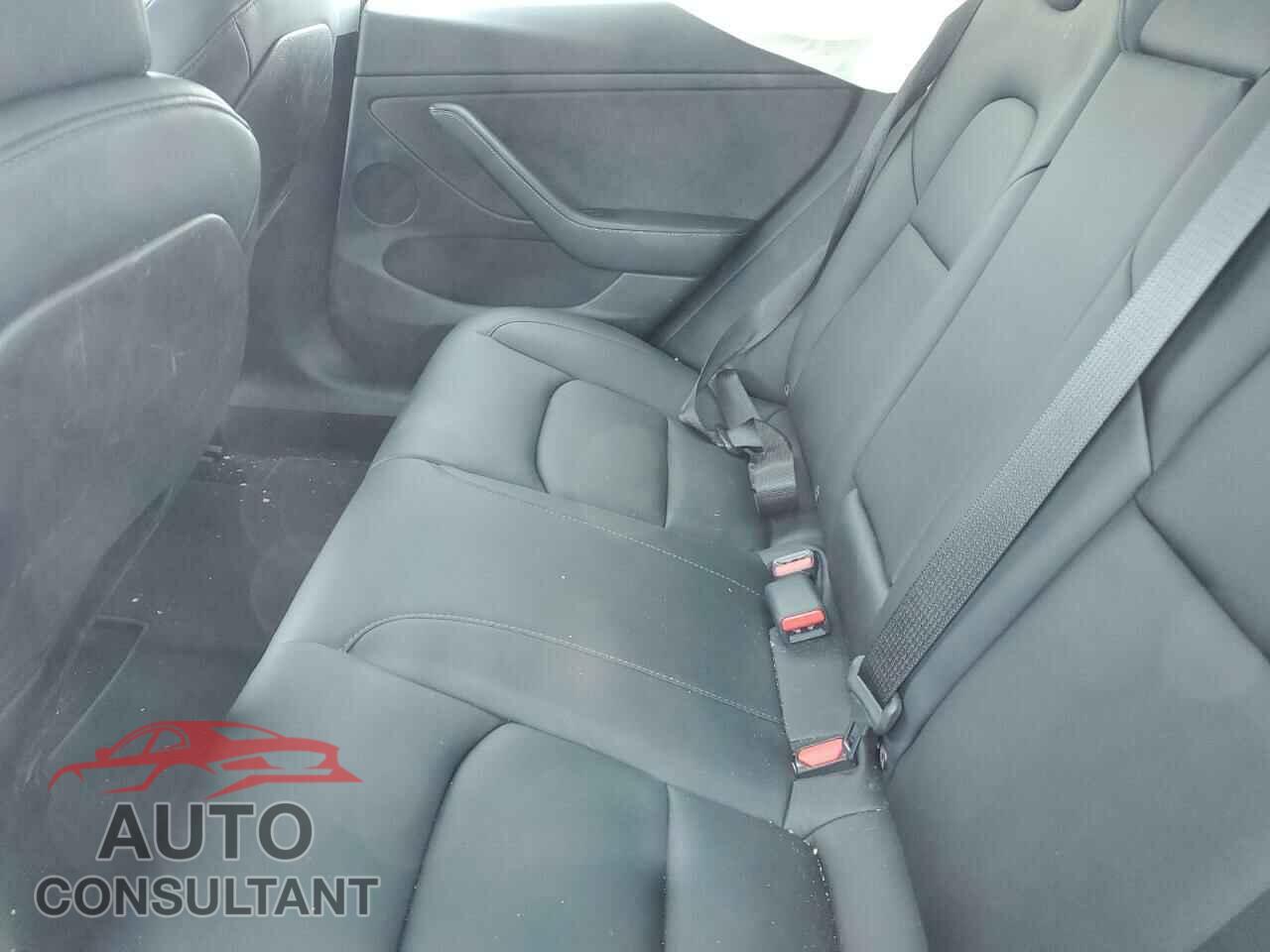 TESLA MODEL 3 2021 - 5YJ3E1EB3MF995380