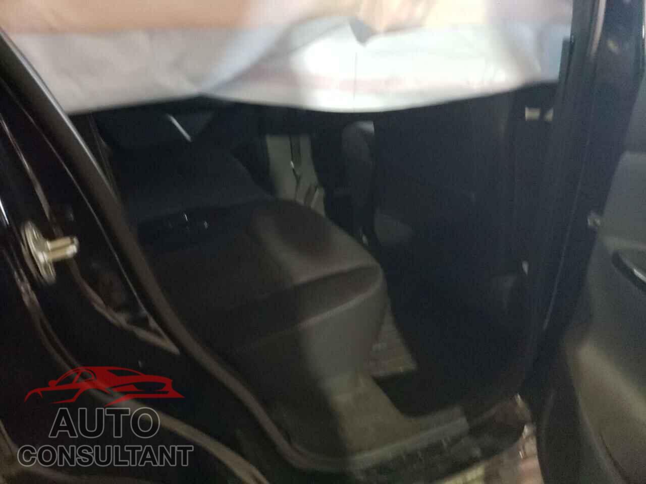 MITSUBISHI ECLIPSE 2018 - JA4AT5AA3JZ038569