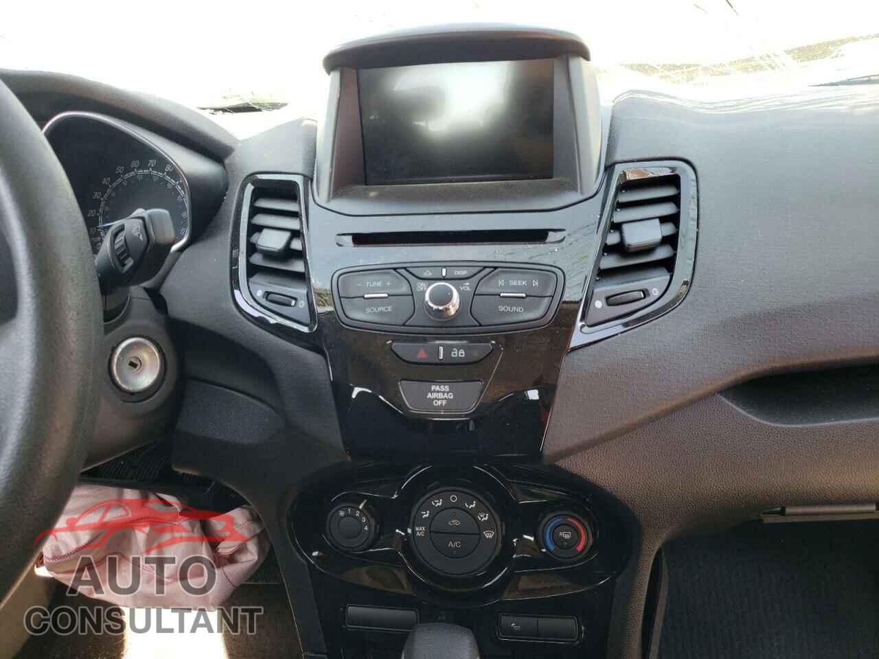 FORD FIESTA 2019 - 3FADP4EJ4KM150219