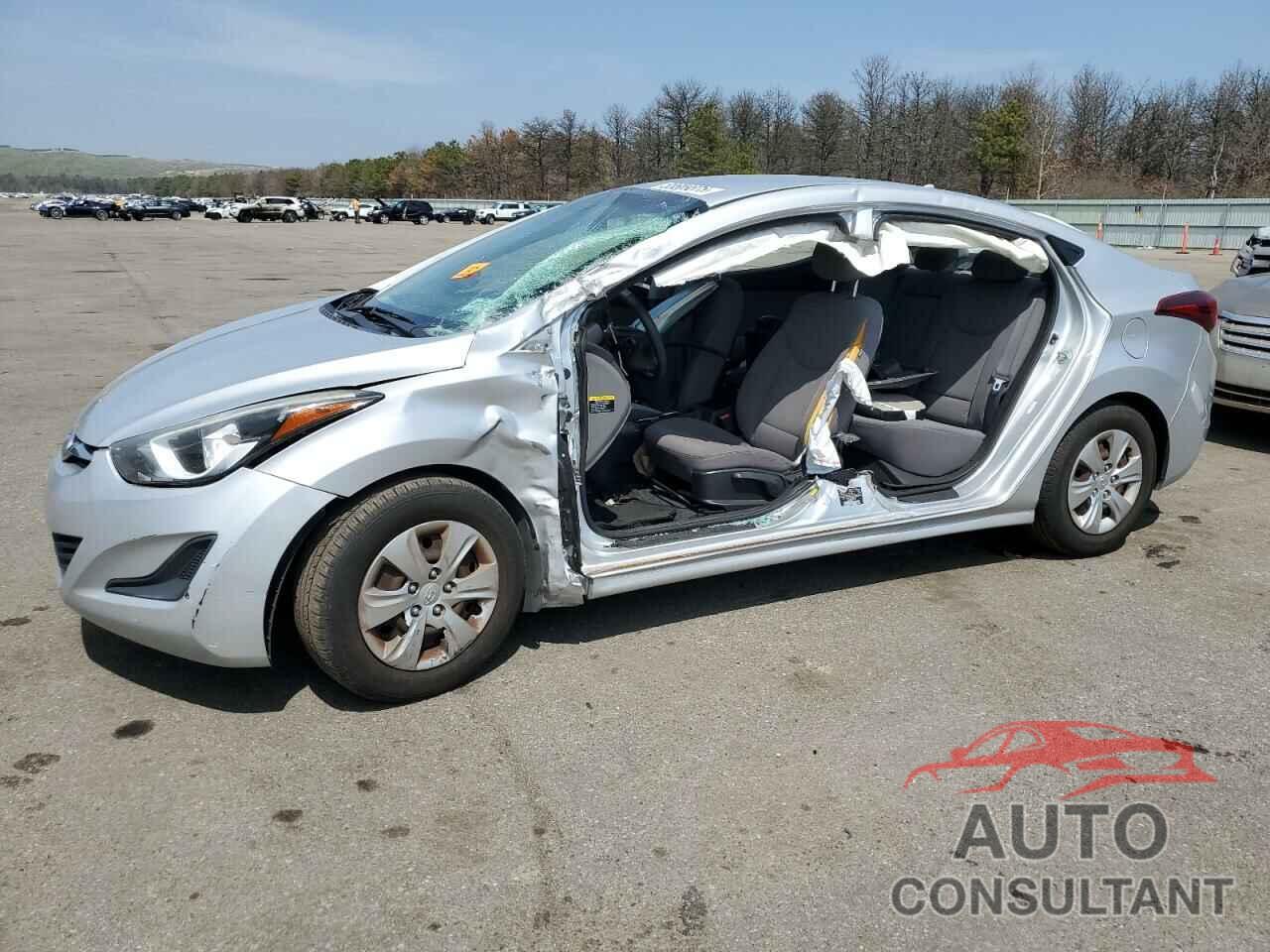 HYUNDAI ELANTRA 2016 - KMHDH4AEXGU501648
