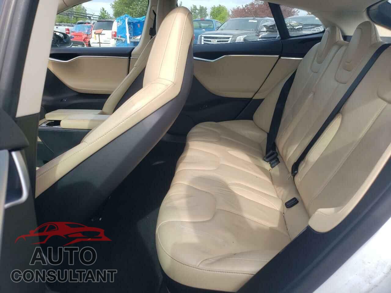 TESLA MODEL S 2013 - 5YJSA1DN0DFP13487