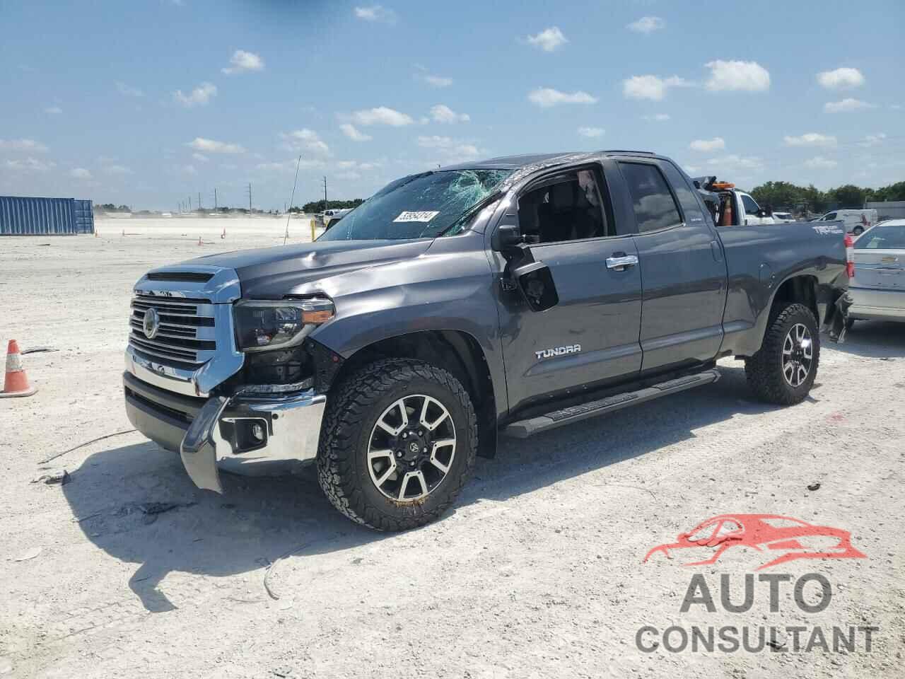 TOYOTA TUNDRA 2019 - 5TFSY5F12KX250820