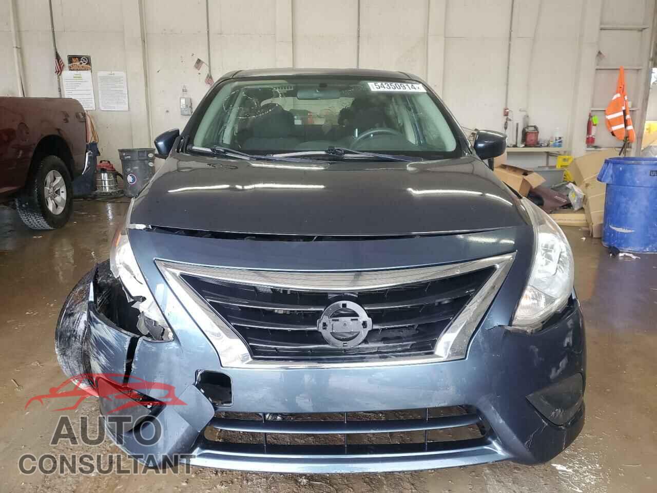 NISSAN VERSA 2017 - 3N1CN7AP3HL821100