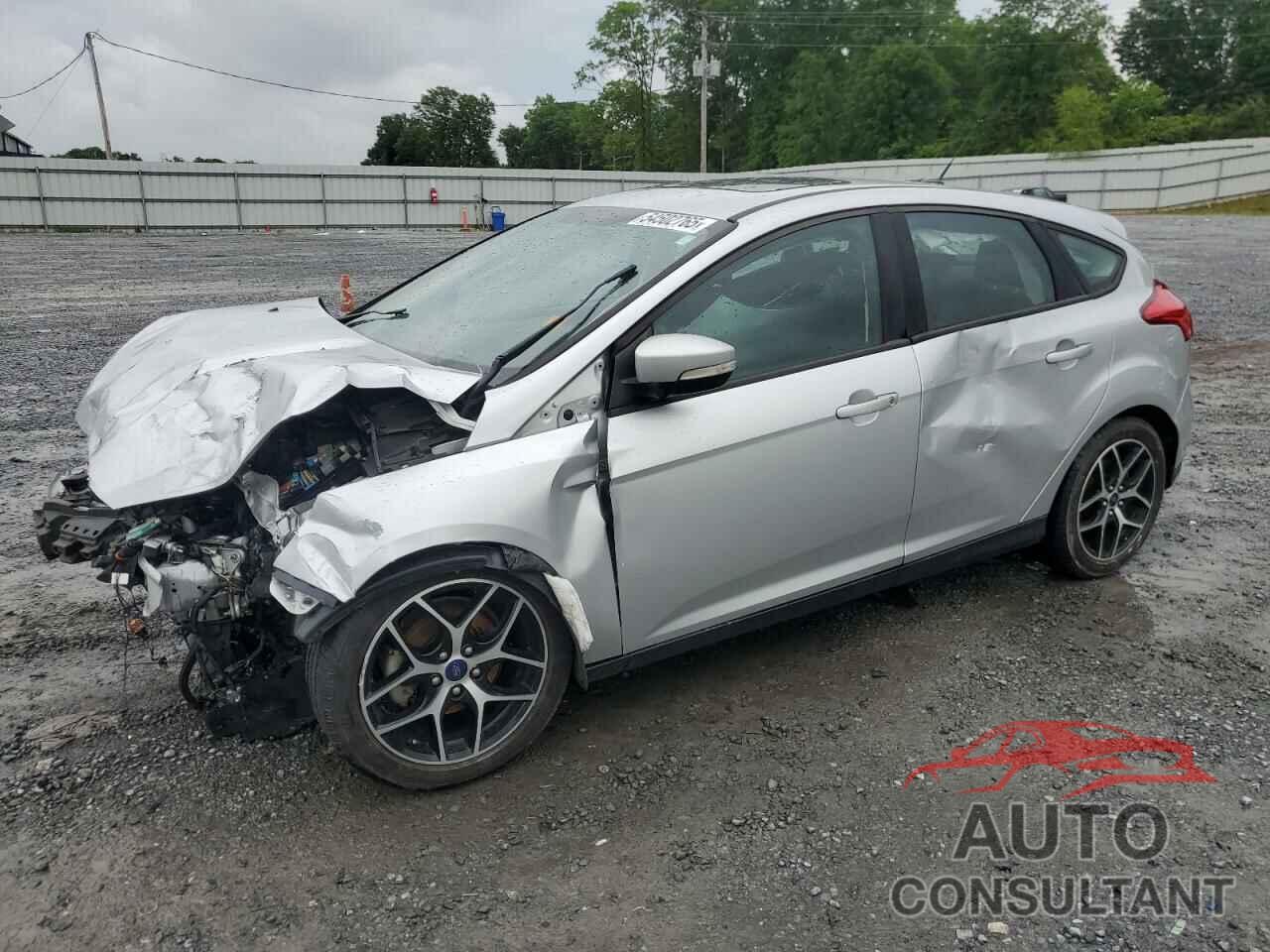 FORD FOCUS 2018 - 1FADP3M29JL291338