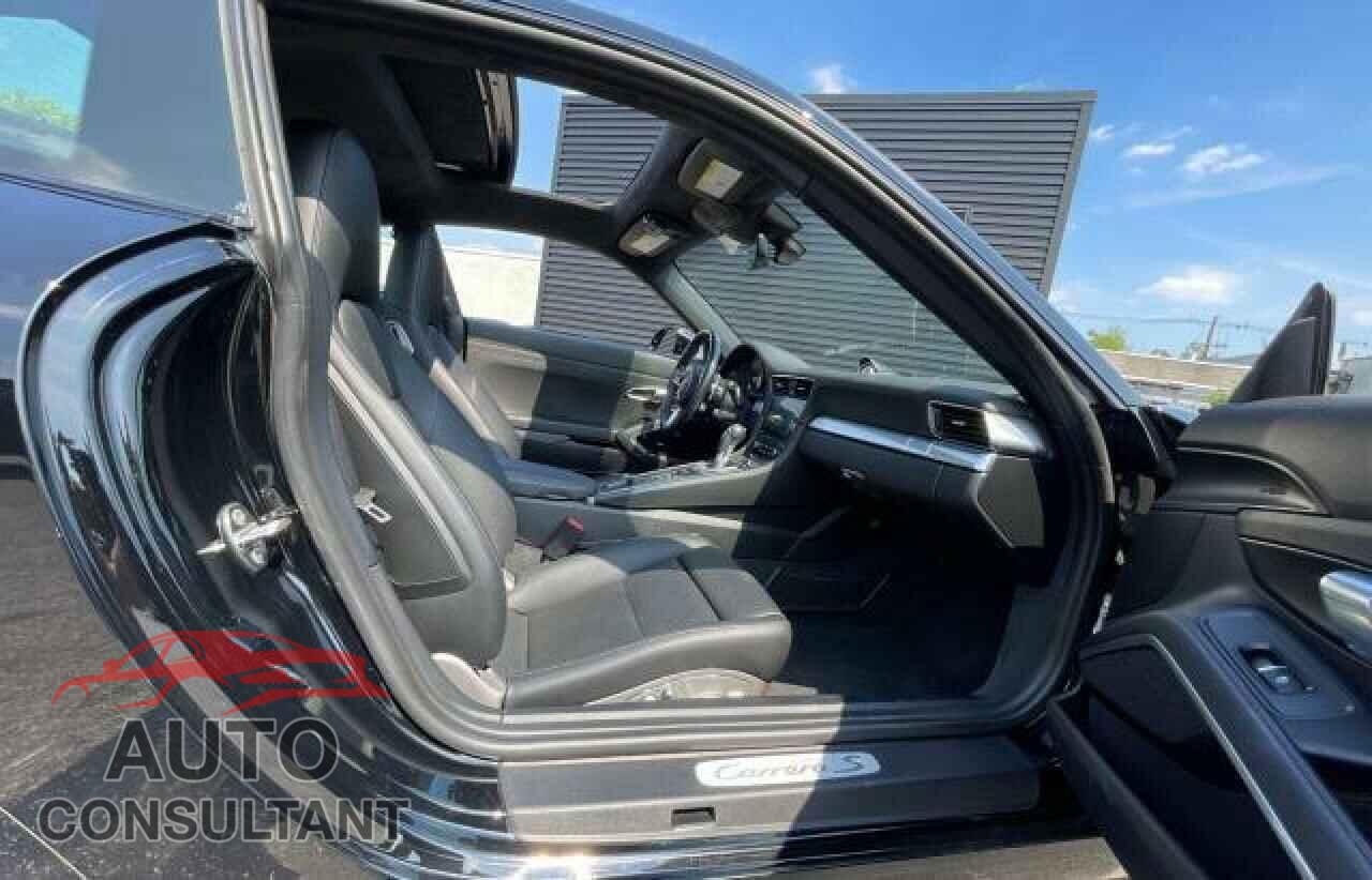 PORSCHE 911 2017 - WP0AB2A90HS123661