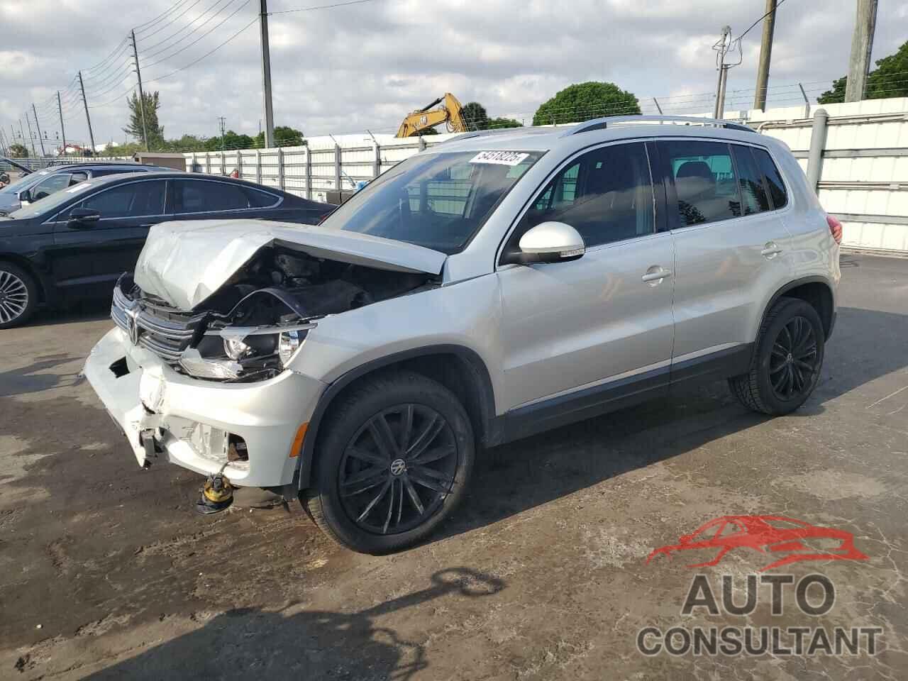 VOLKSWAGEN TIGUAN 2013 - WVGAV7AX1DW535962
