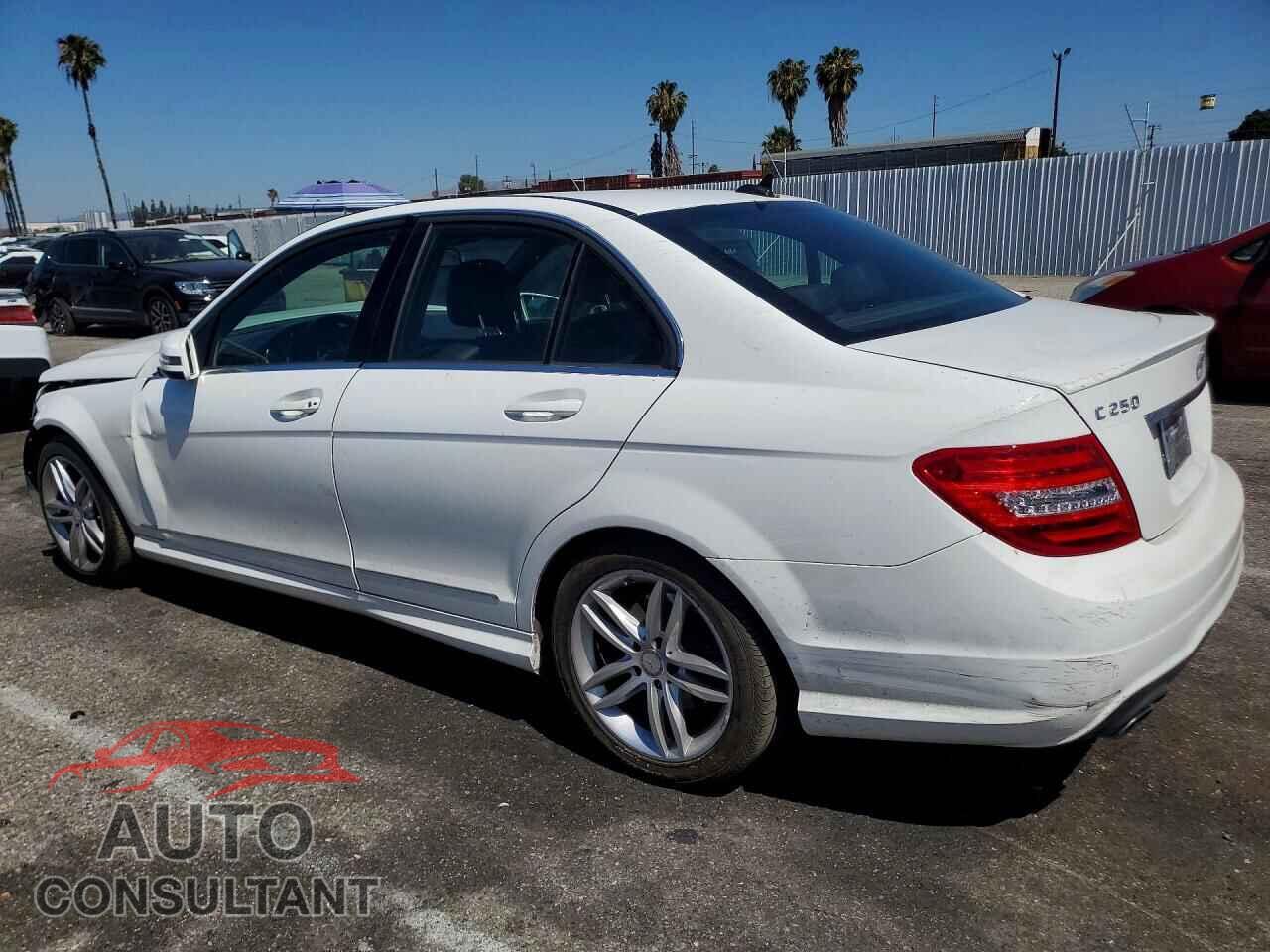 MERCEDES-BENZ C-CLASS 2014 - WDDGF4HB7EA953175