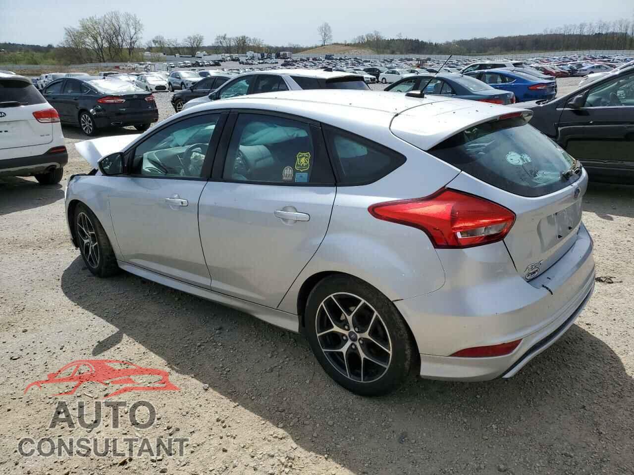 FORD FOCUS 2015 - 1FADP3K25FL312471