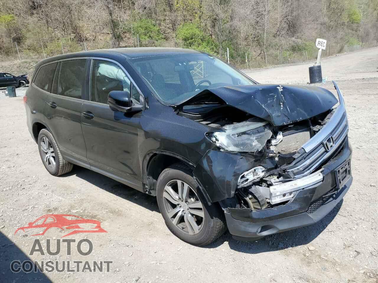 HONDA PILOT 2017 - 5FNYF6H82HB096287