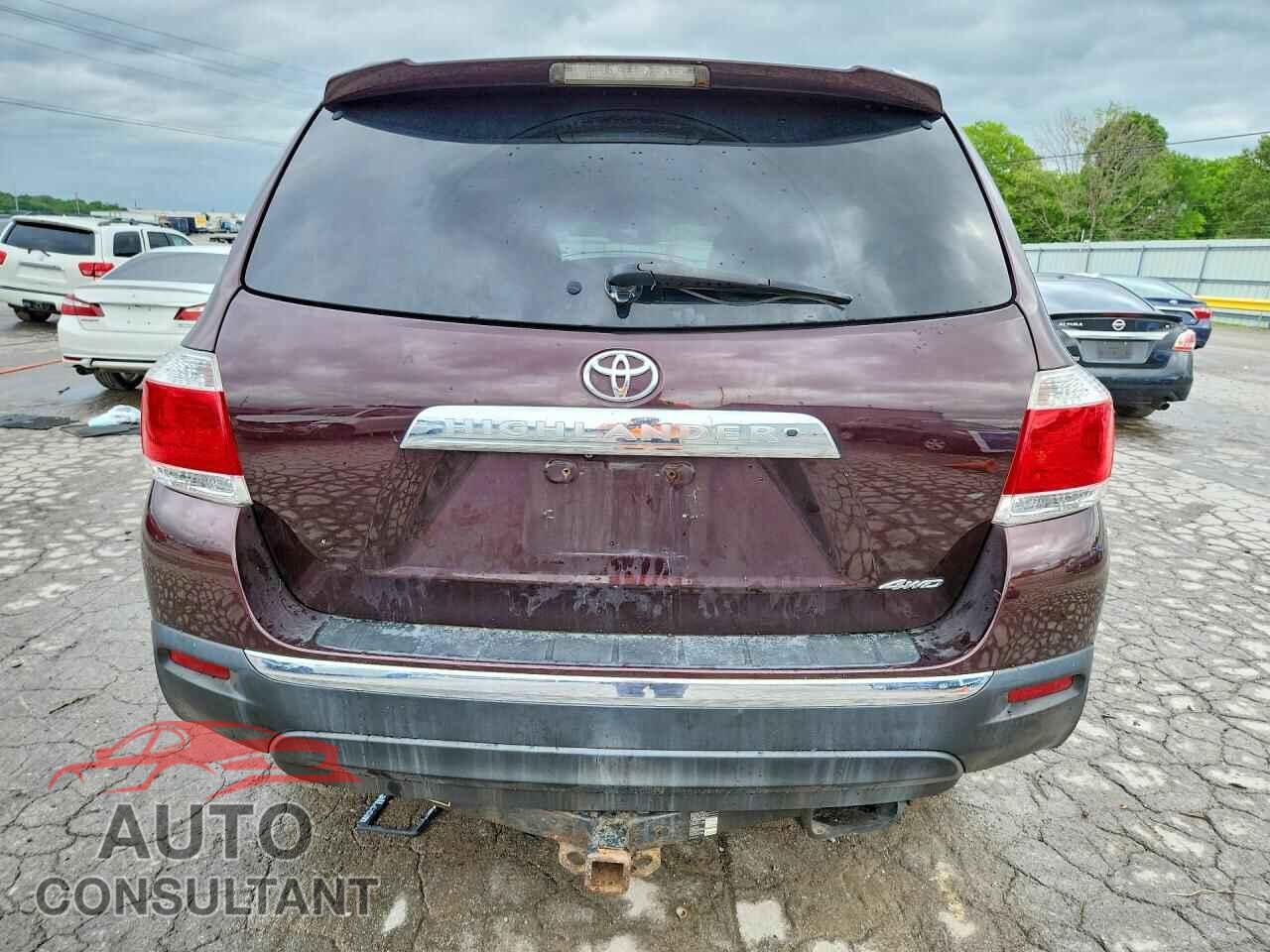 TOYOTA HIGHLANDER 2012 - 5TDBK3EH1CS156701