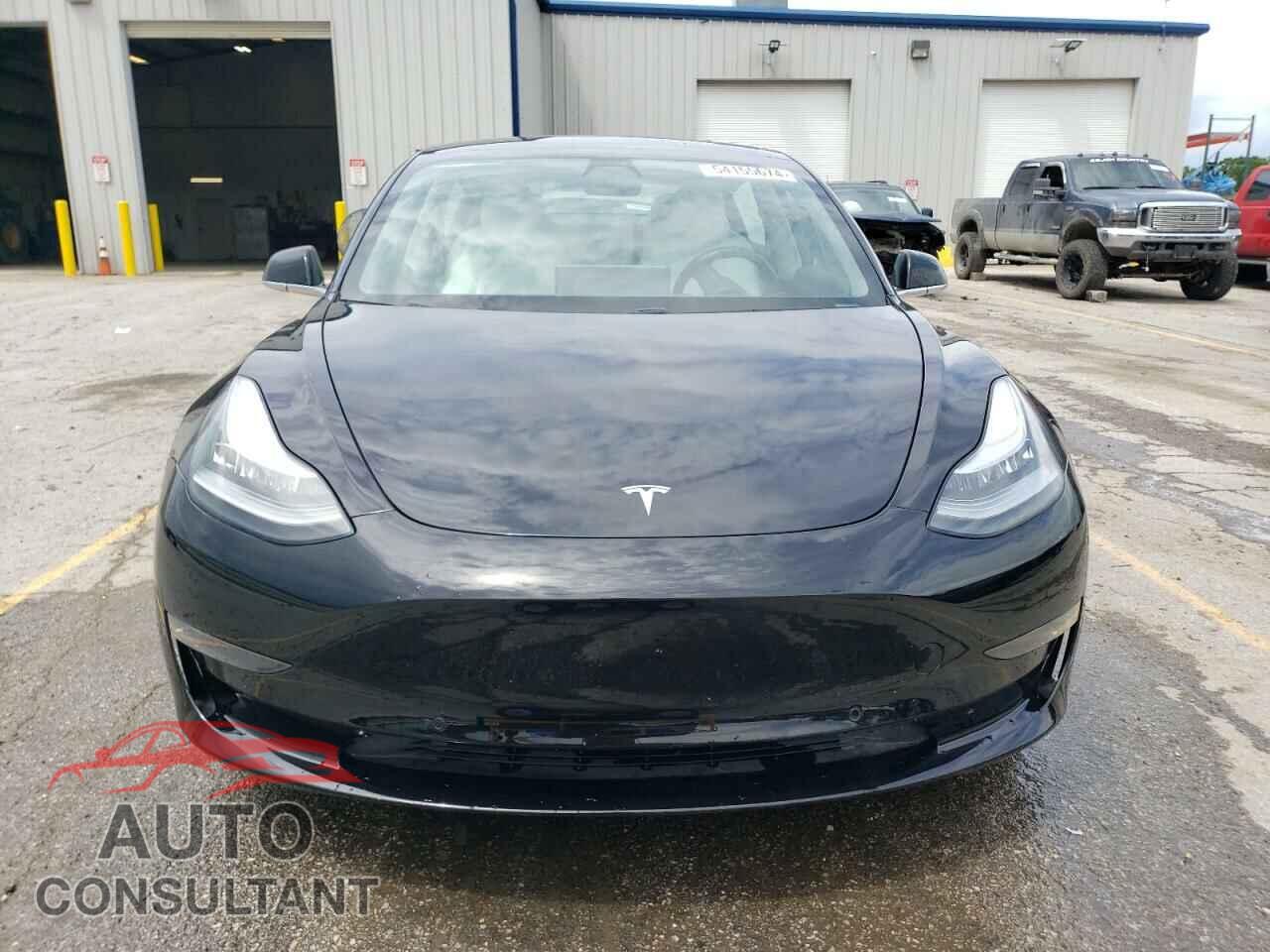 TESLA MODEL 3 2019 - 5YJ3E1EBXKF194829
