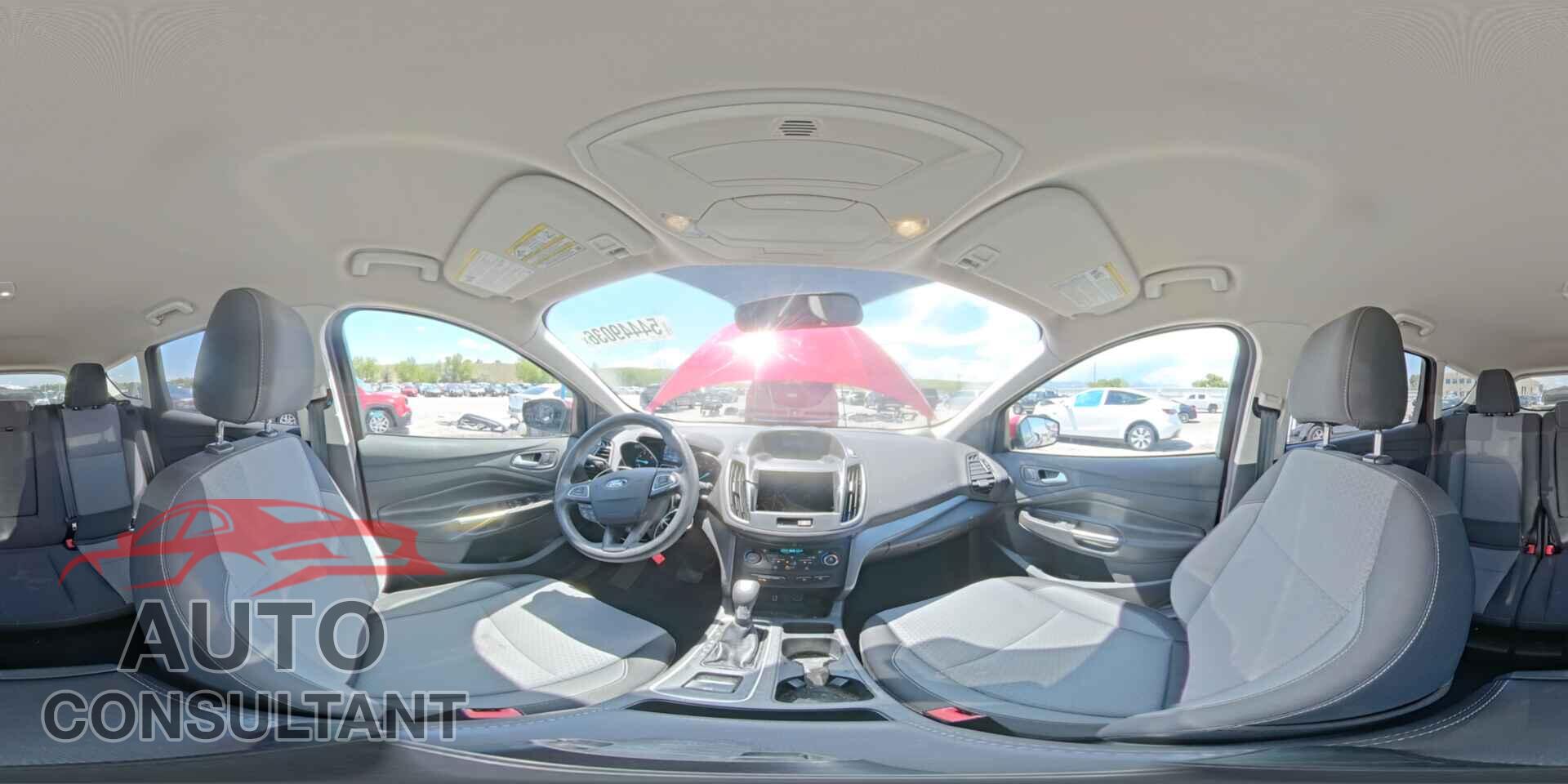 FORD ESCAPE 2017 - 1FMCU9GD9HUC50173