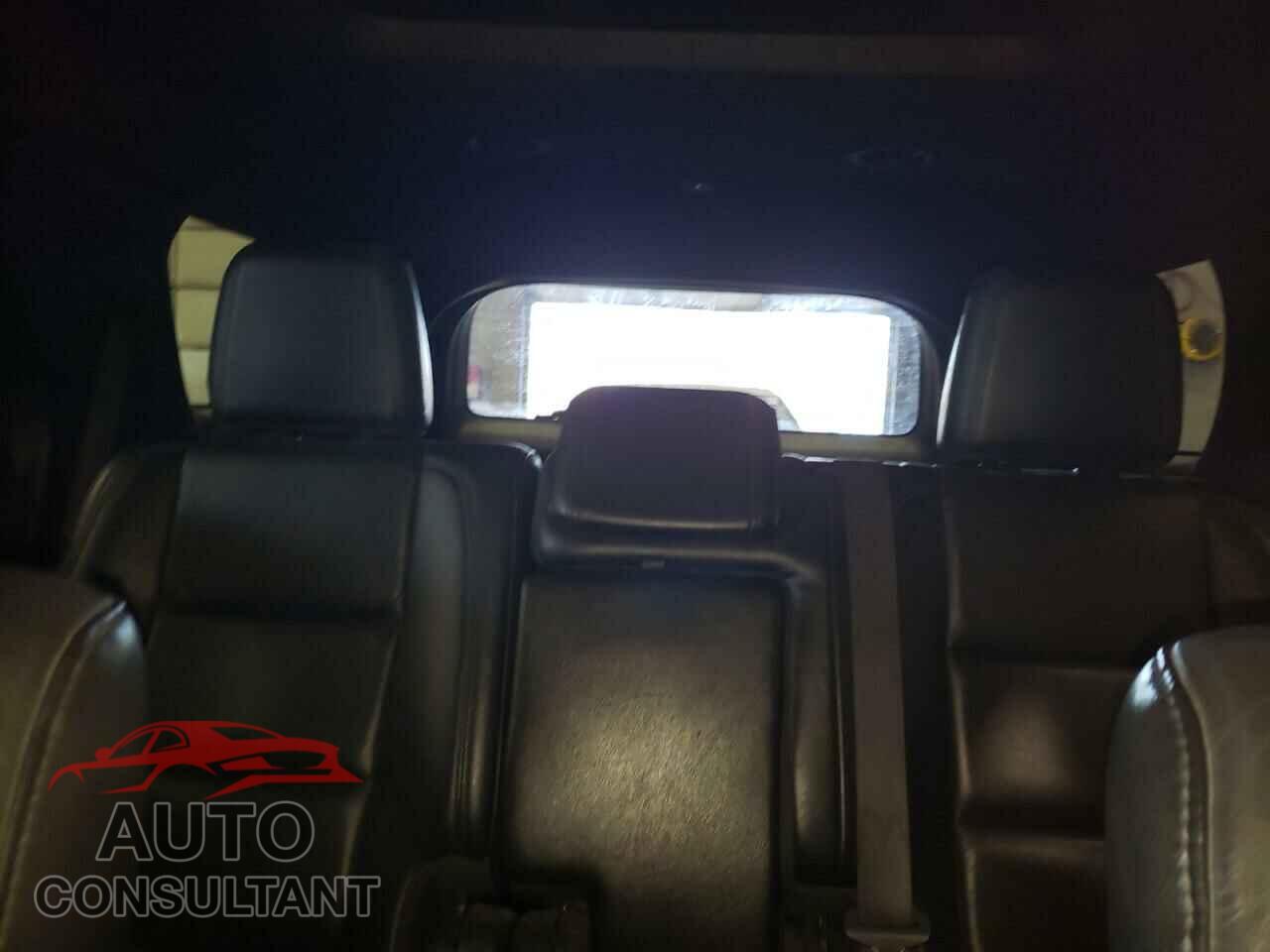 FORD EXPLORER 2011 - 1FMHK8F84BGA10318
