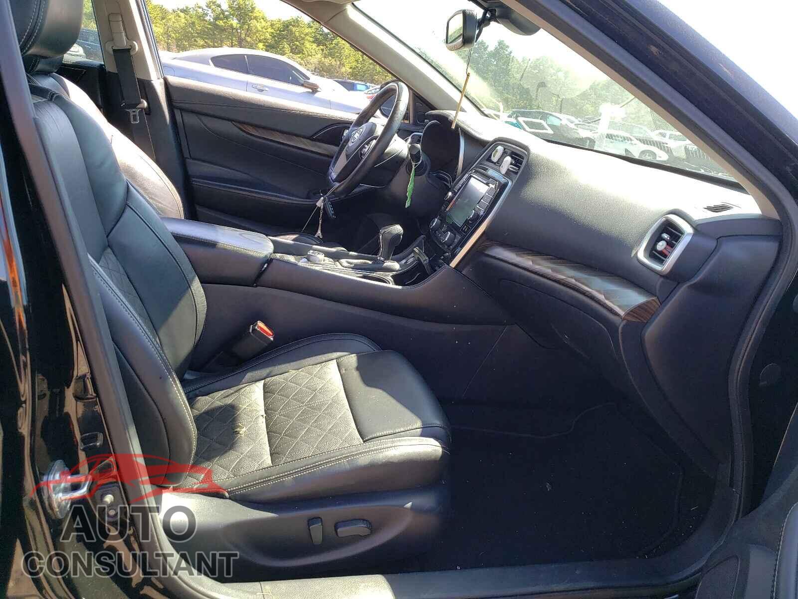 NISSAN MAXIMA 2017 - 1N4AA6AP3HC414681