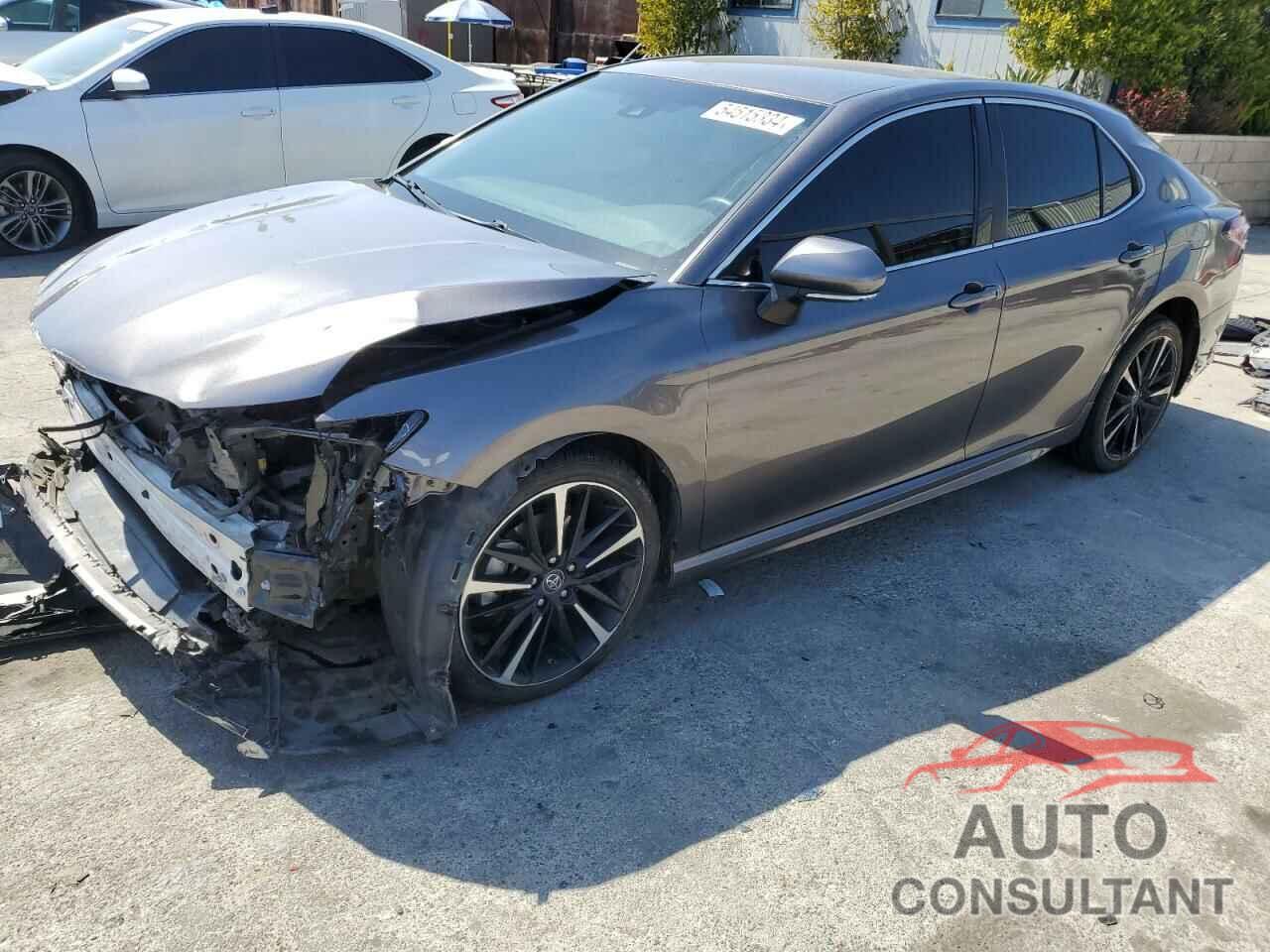 TOYOTA CAMRY 2018 - 4T1B61HK3JU150662