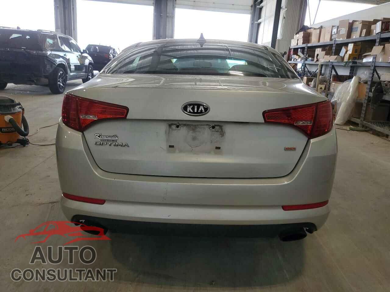 KIA OPTIMA 2011 - KNAGM4A74B5177093