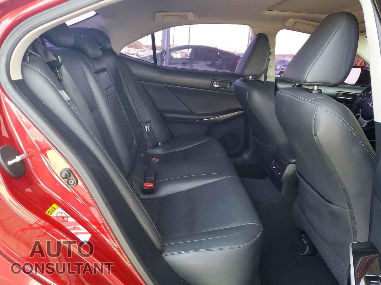 LEXUS IS 2015 - JTHBF1D29F5081700