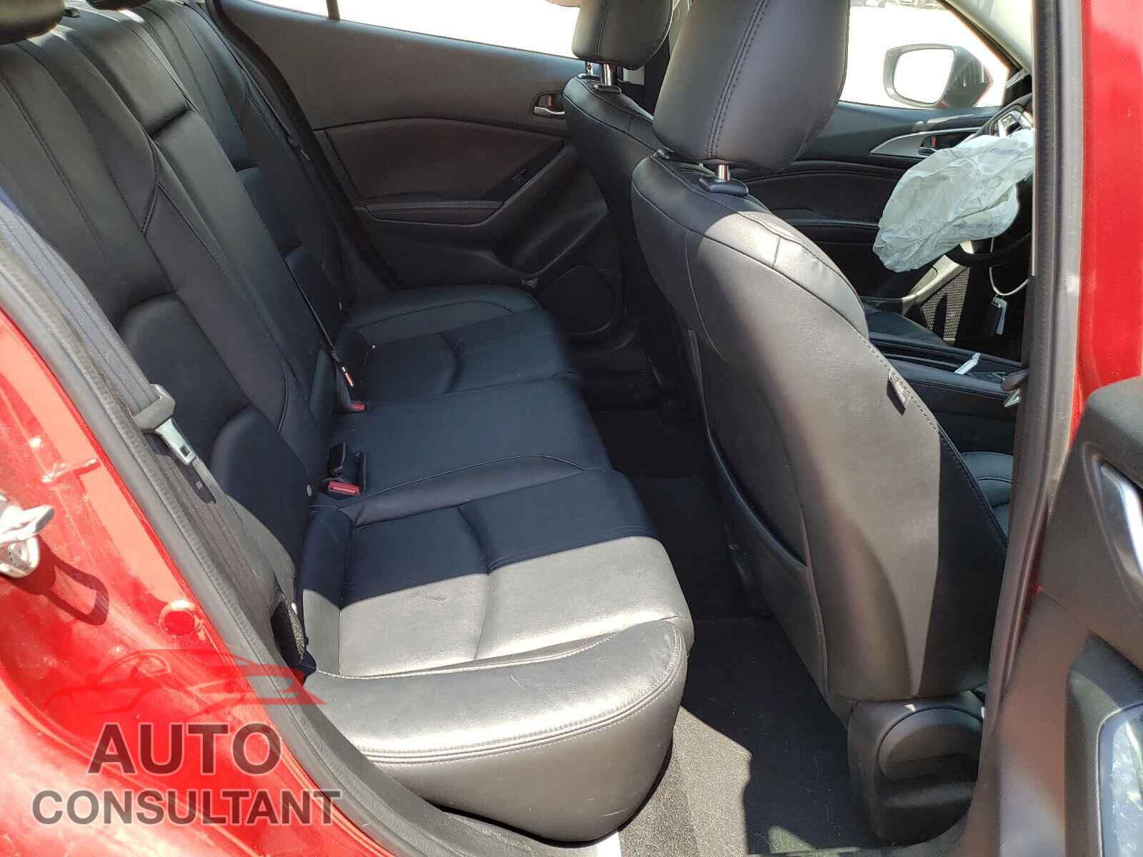 MAZDA 3 2017 - 3MZBN1V79HM104000
