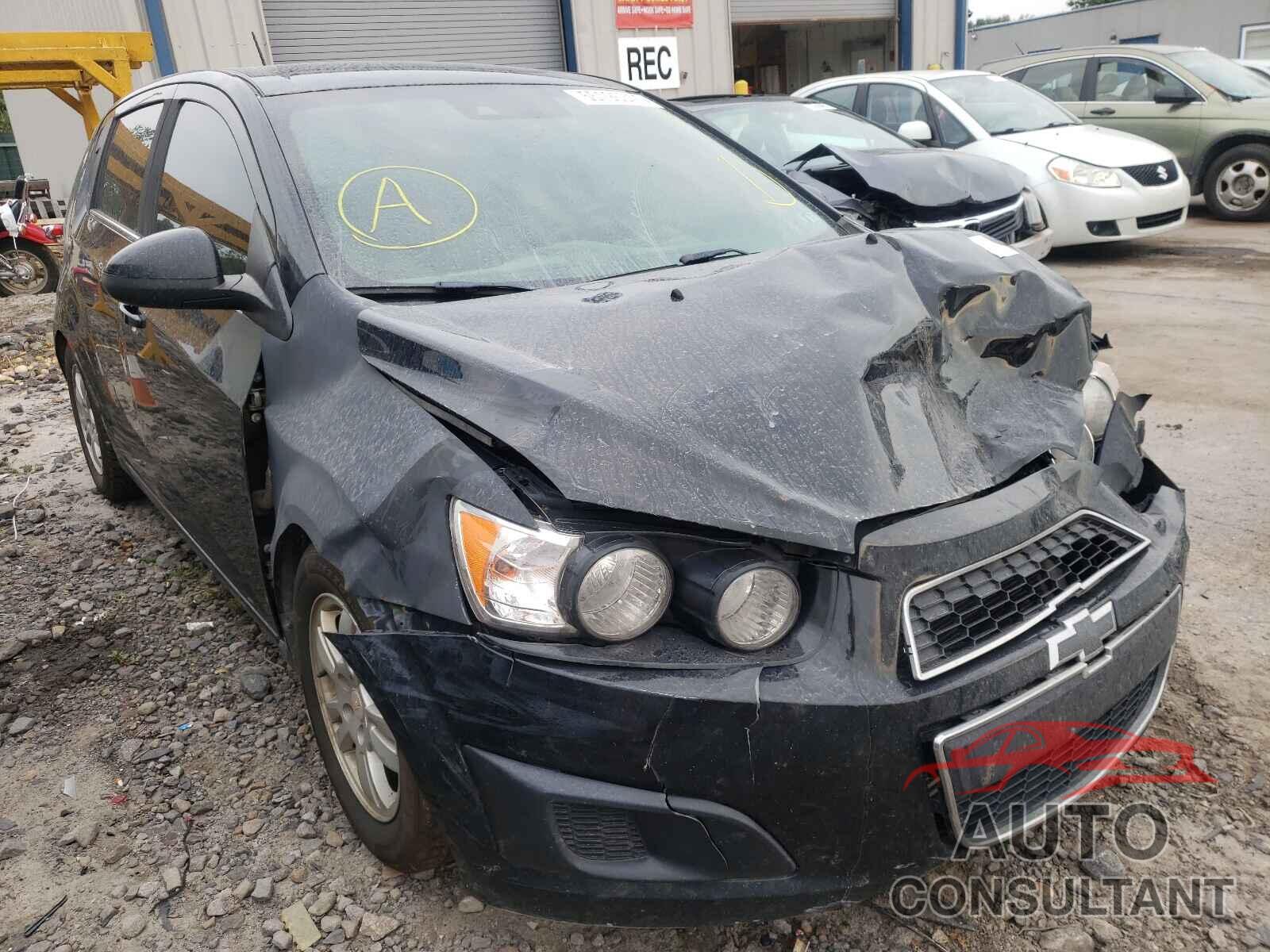 CHEVROLET SONIC 2016 - 1G1JD6SB6G4140351