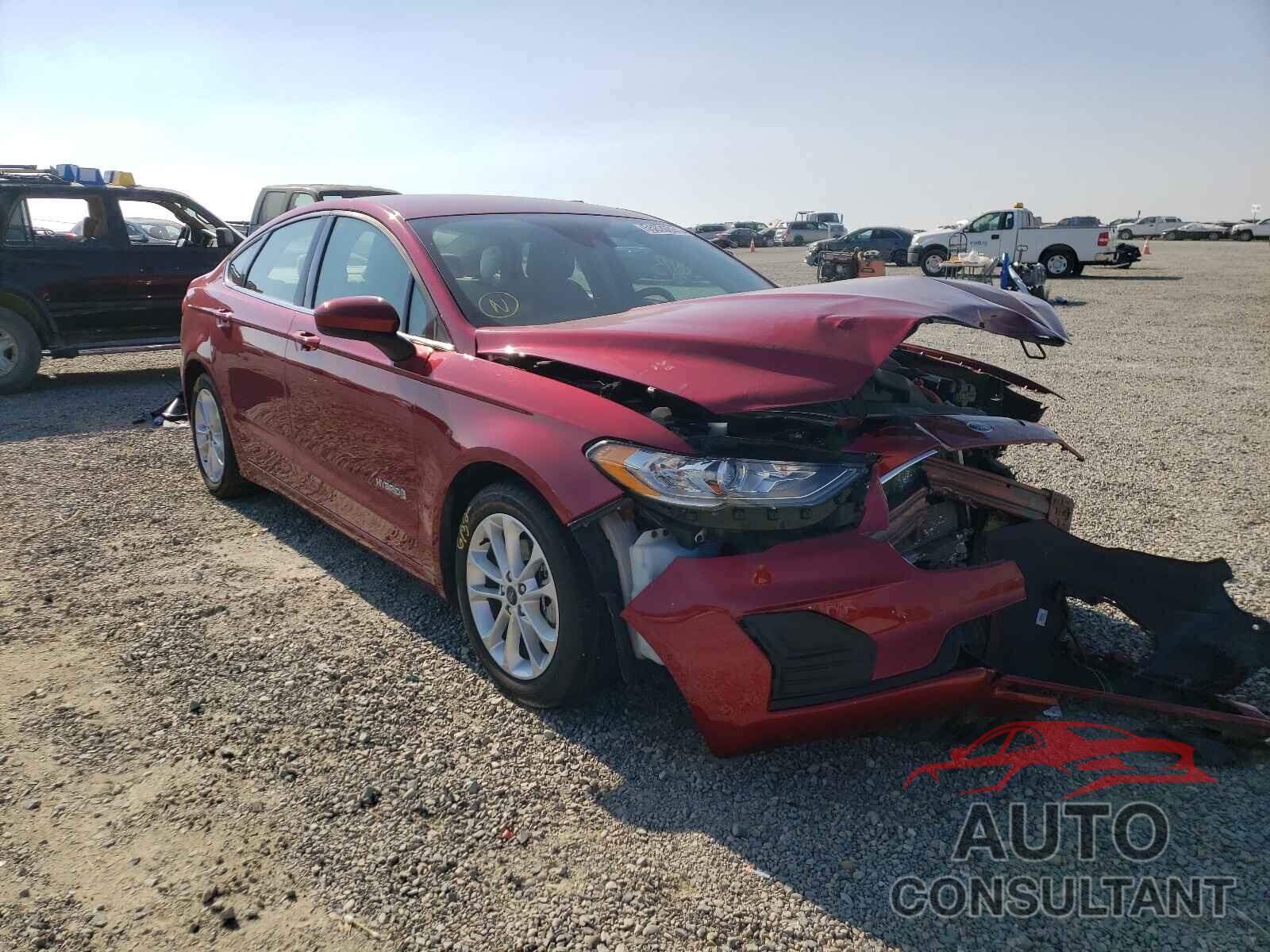 FORD FUSION 2019 - 3FA6P0LU4KR220433