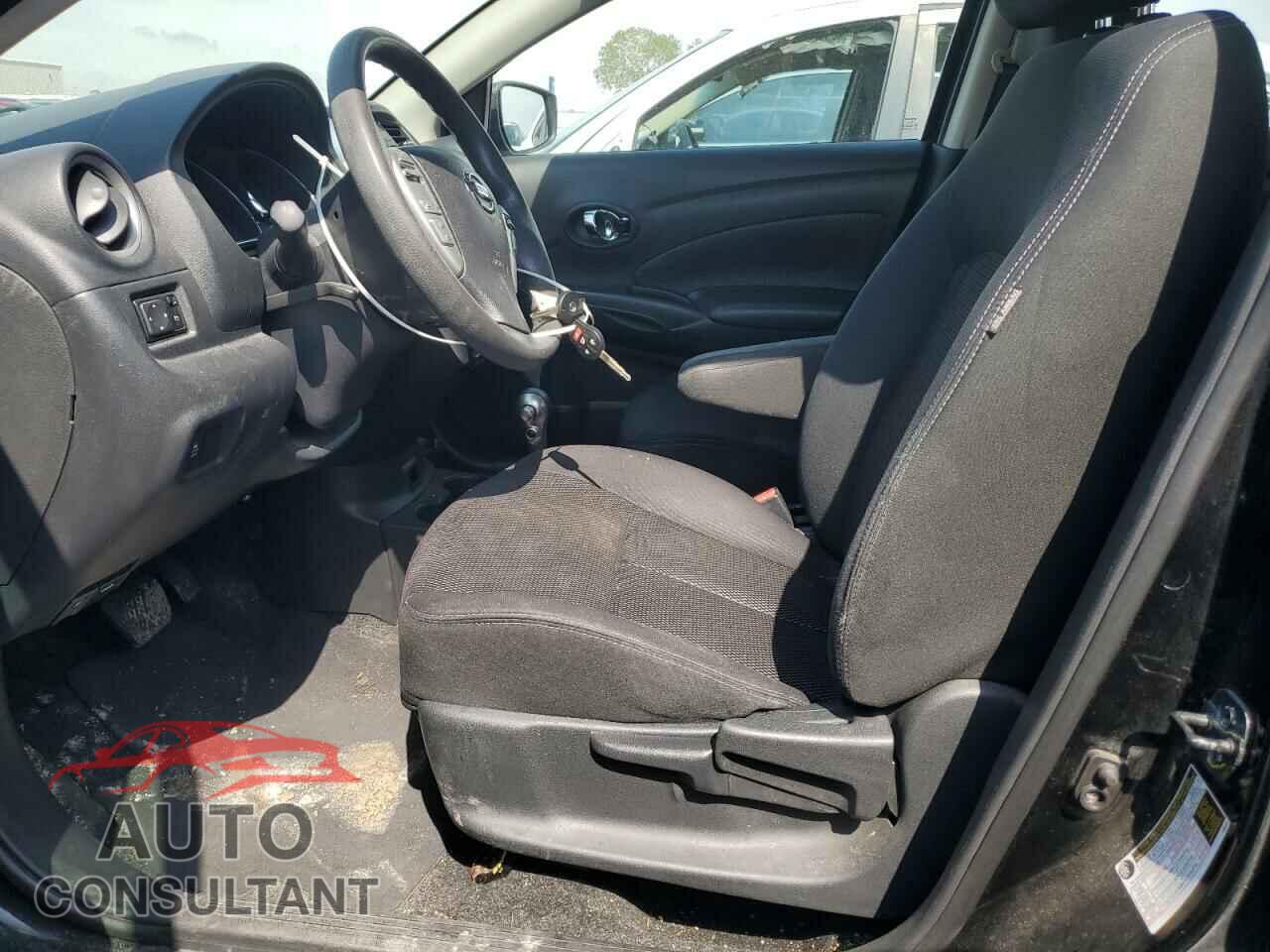NISSAN VERSA 2017 - 3N1CN7AP0HL804416