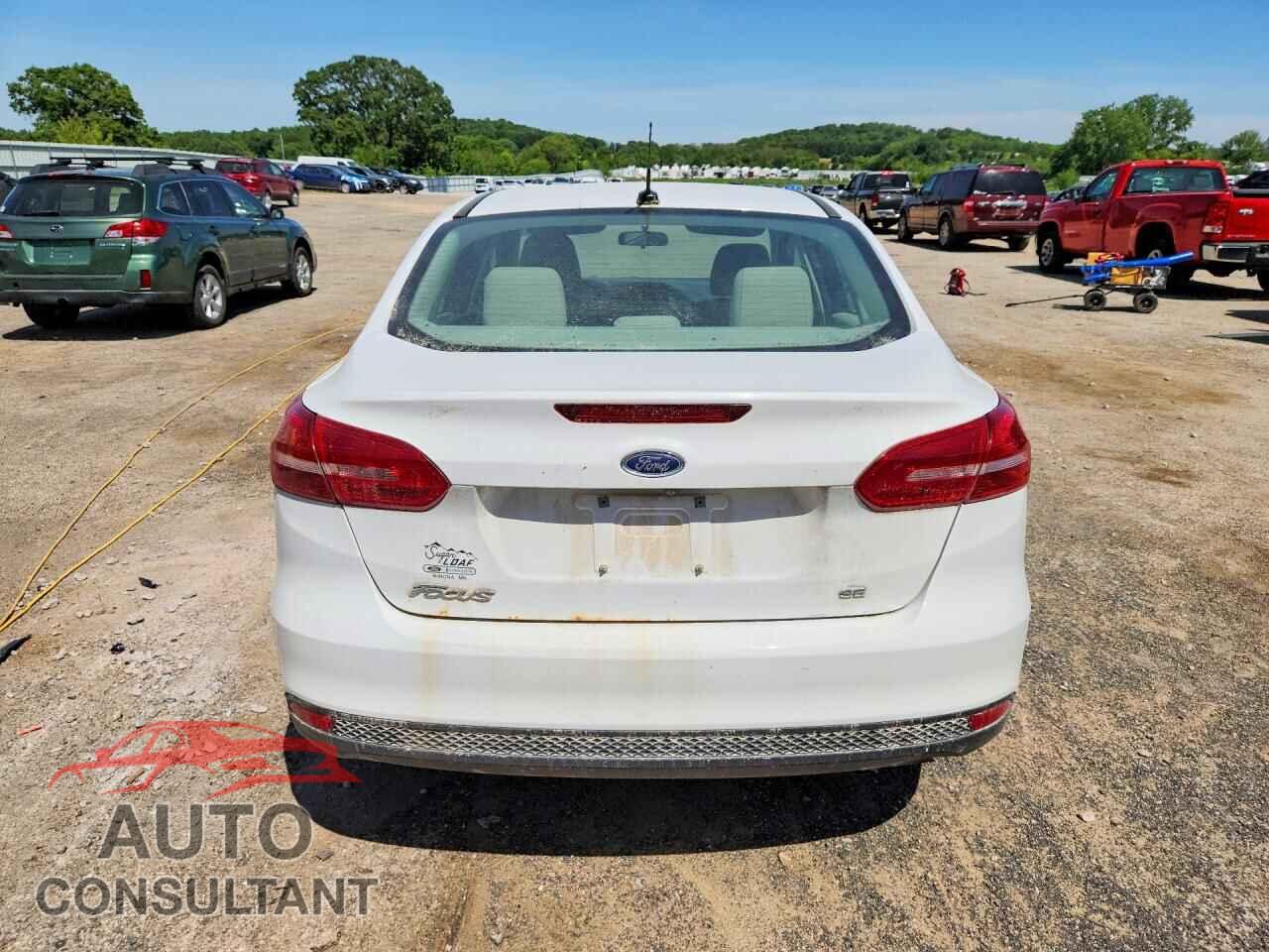 FORD FOCUS 2016 - 1FADP3F26GL405348