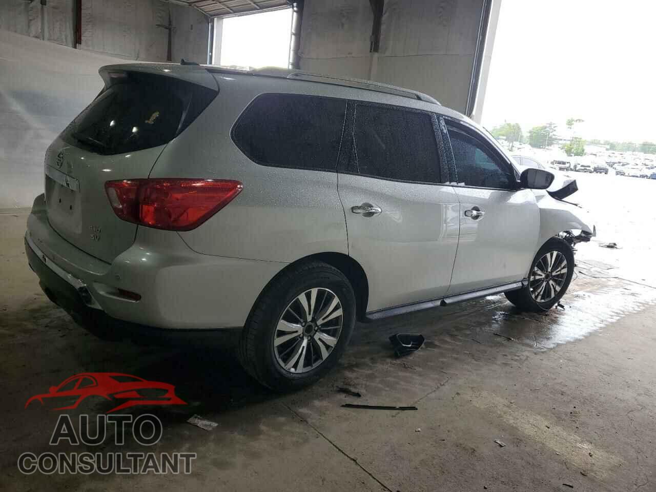 NISSAN PATHFINDER 2017 - 5N1DR2MM2HC691117