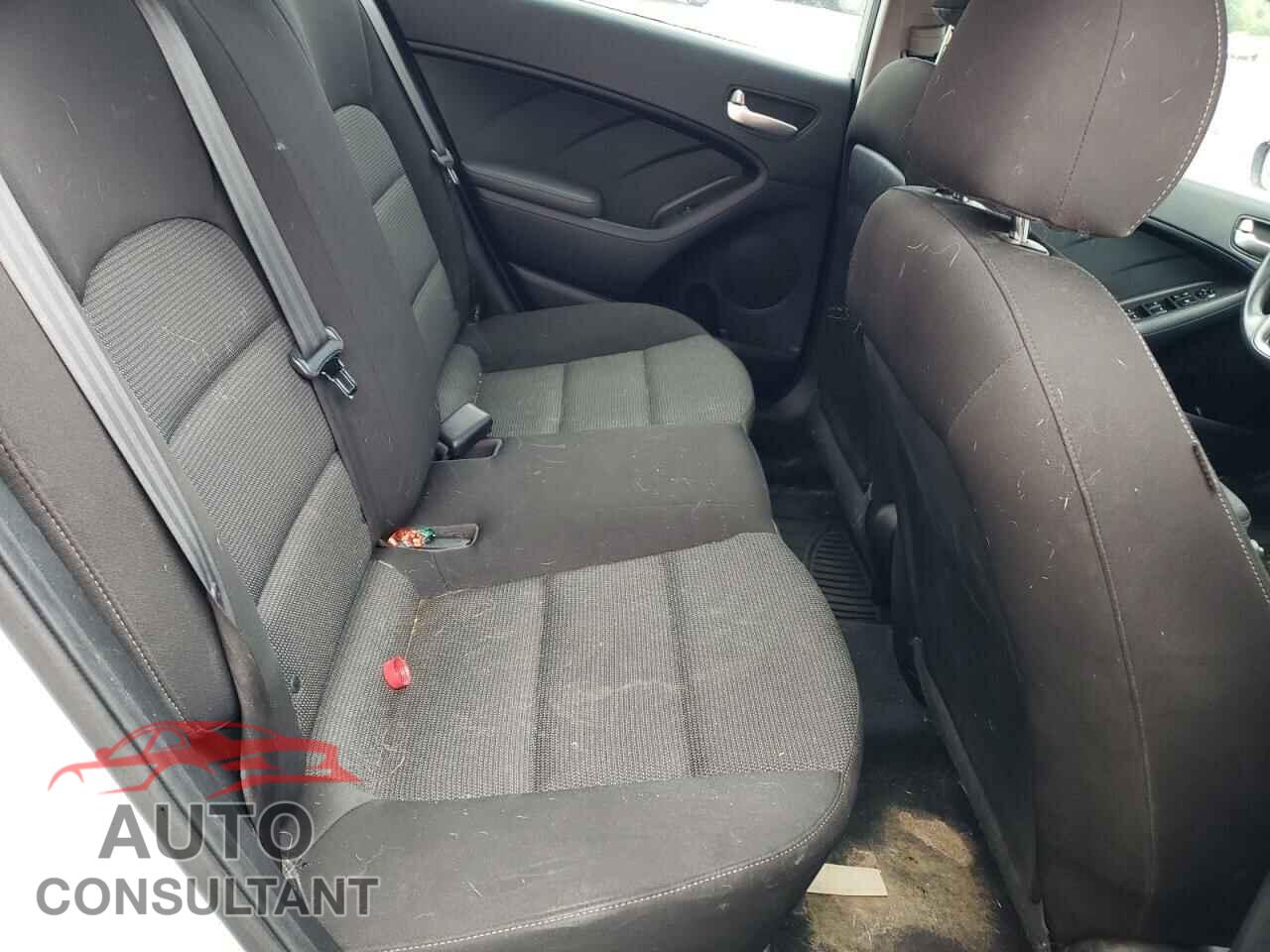 KIA FORTE 2017 - 3KPFK4A73HE092182