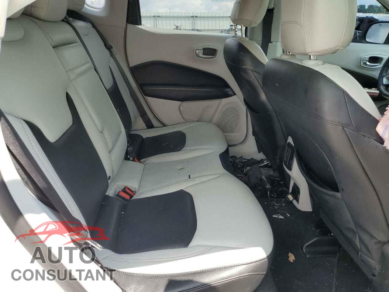 JEEP COMPASS 2017 - 3C4NJDCB9HT688277
