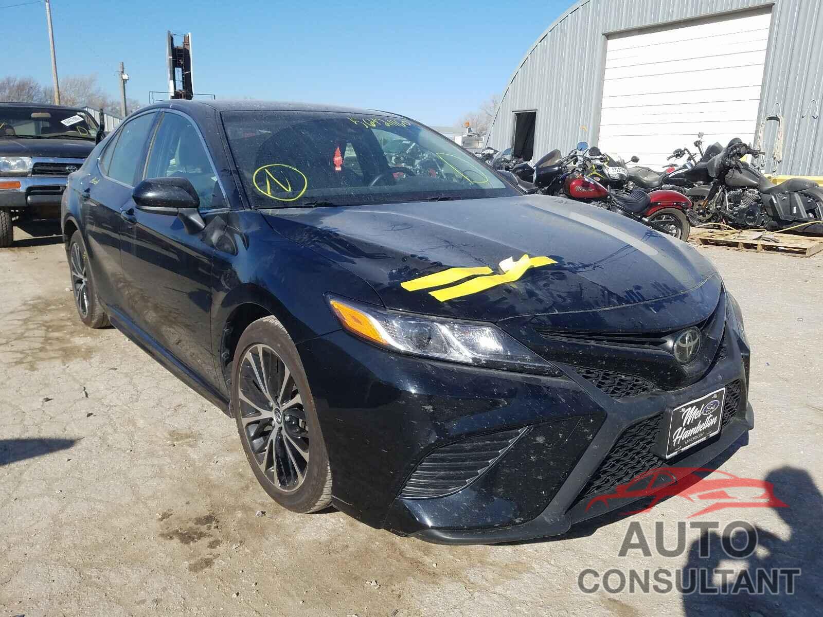 TOYOTA CAMRY 2018 - JTNB11HK4J3042247