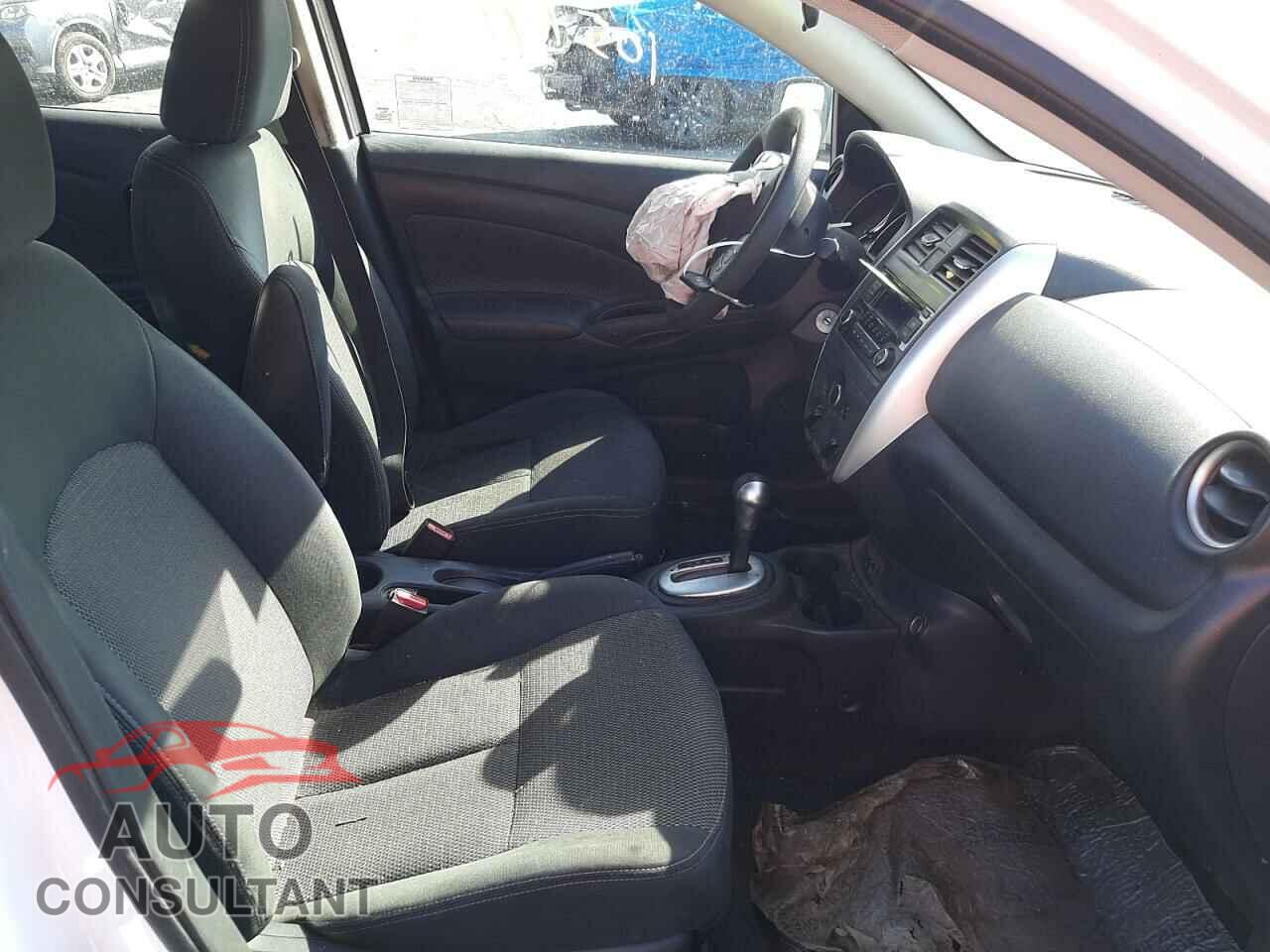 NISSAN VERSA 2017 - 3N1CN7AP1HL845444