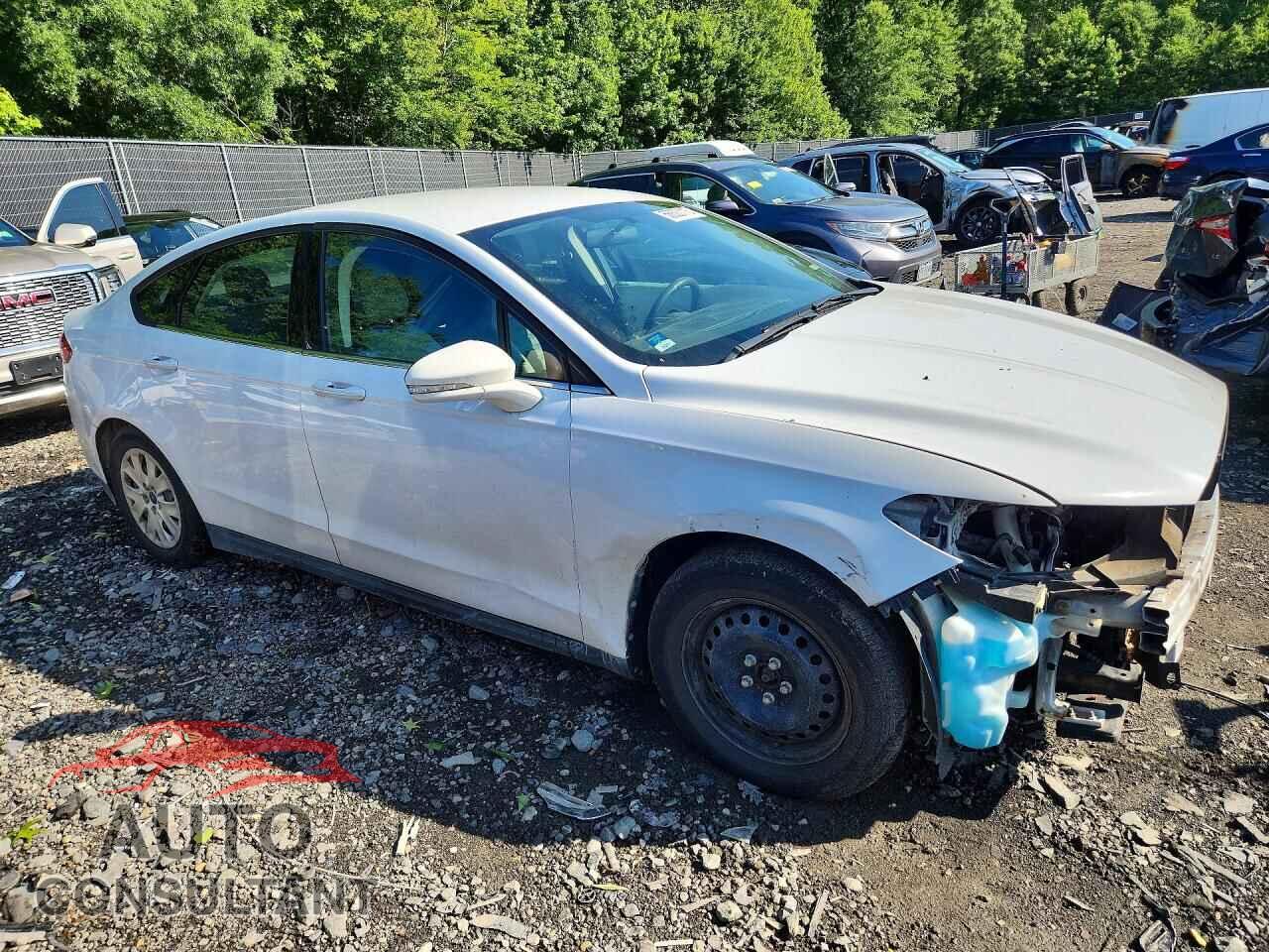 FORD FUSION 2013 - 3FA6P0G77DR335857