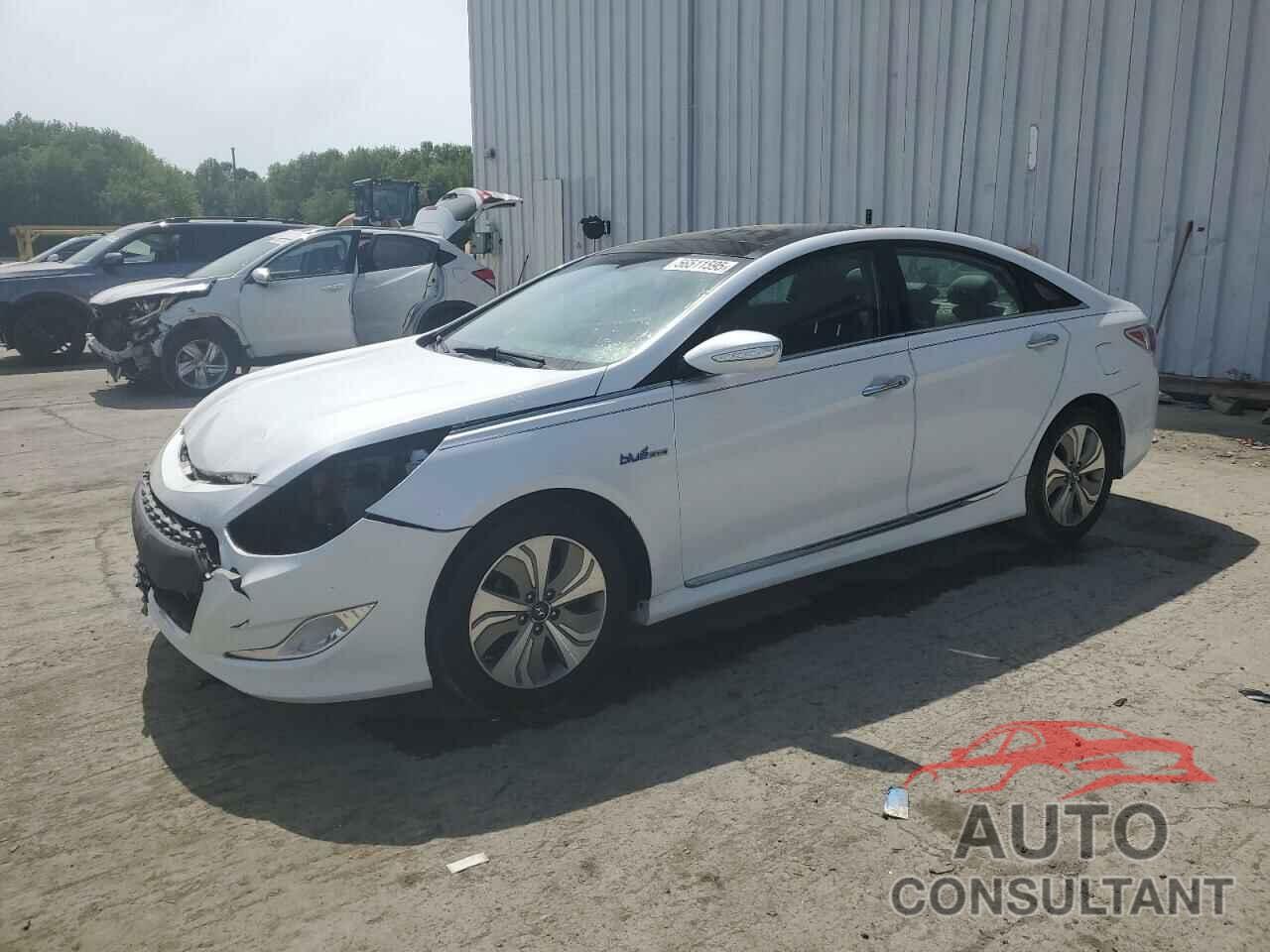 HYUNDAI SONATA 2015 - KMHEC4A46FA127405