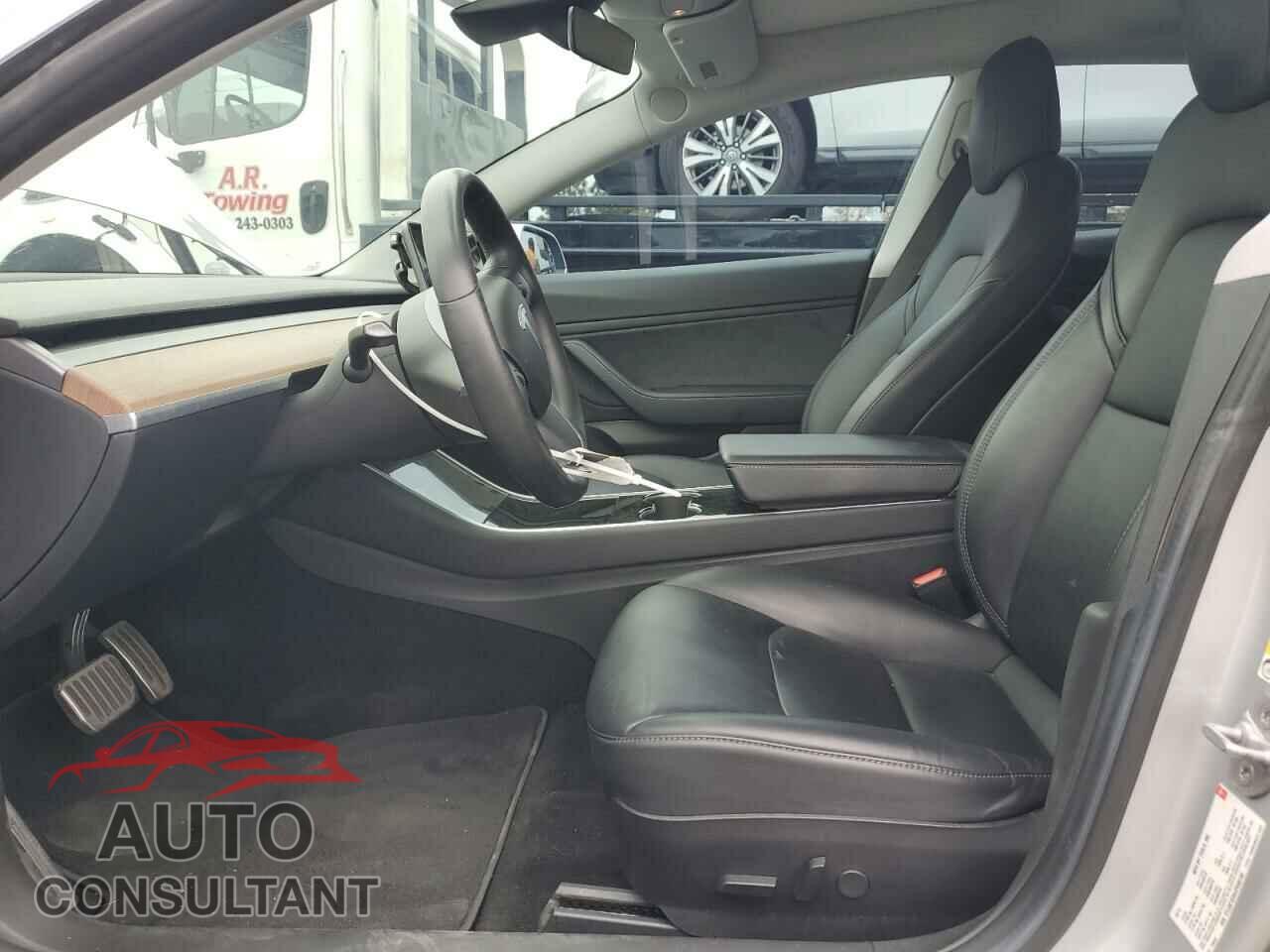 TESLA MODEL 3 2018 - 5YJ3E1EA4JF046746