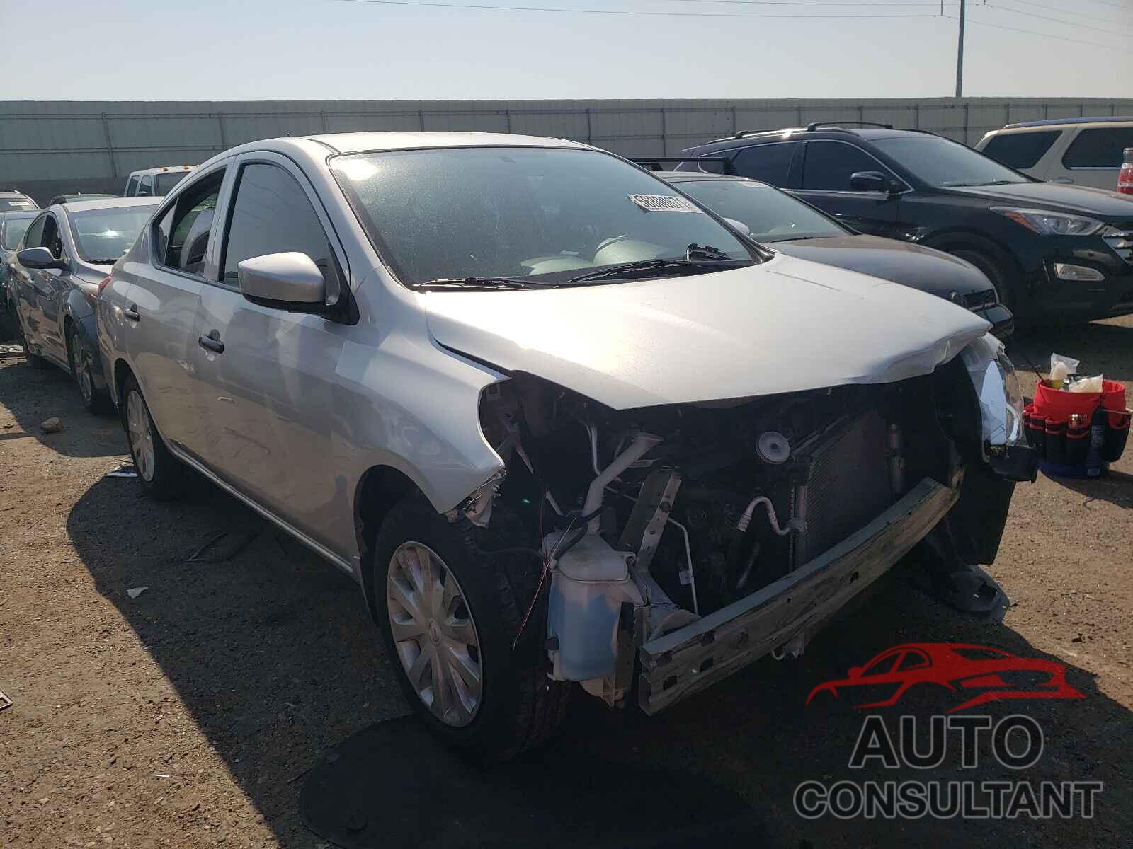 NISSAN VERSA 2017 - 3N1CN7AP5HL870198